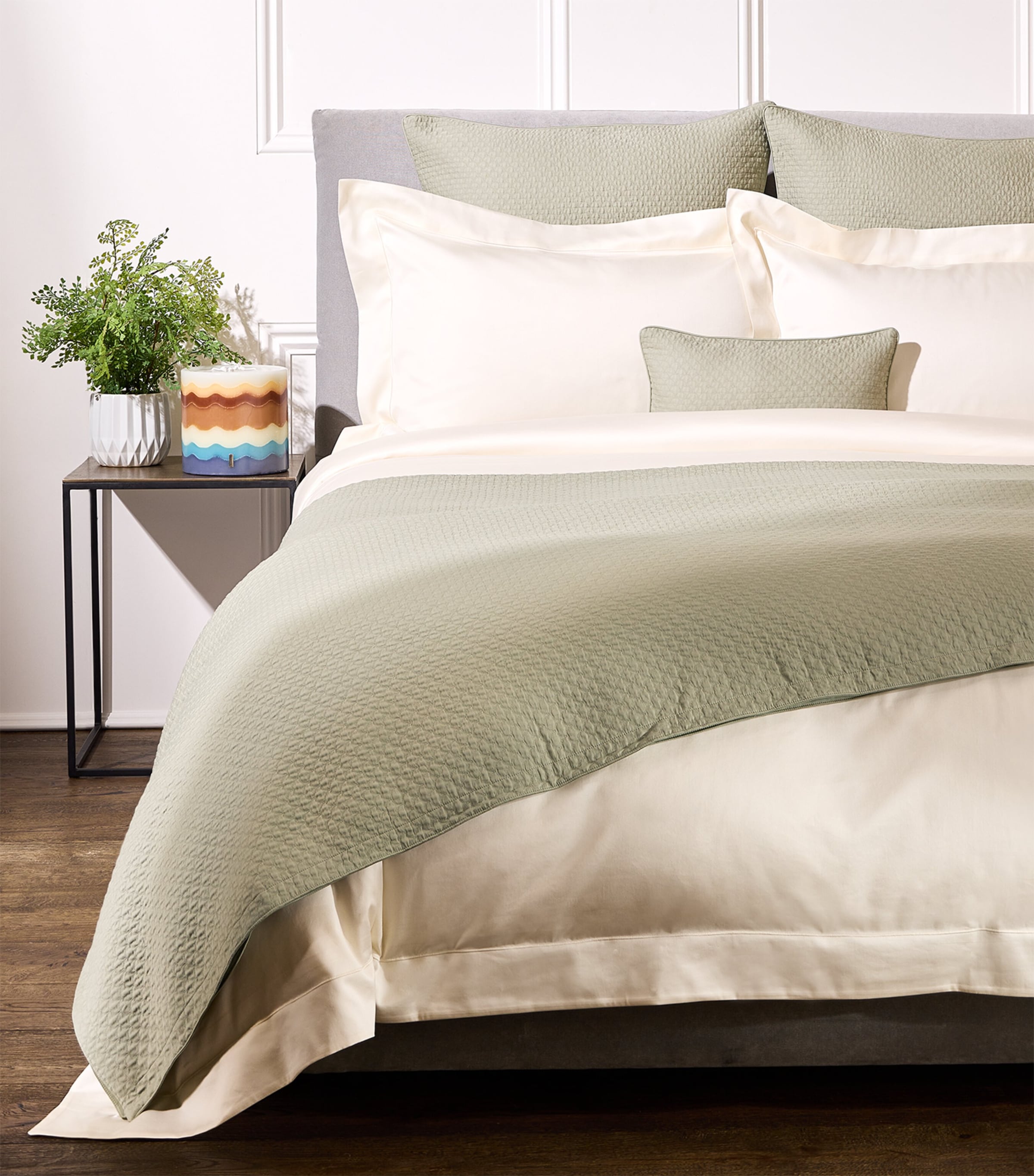 Prince King Bedspread (245cm x 255cm) 277 LAUREL Image 2