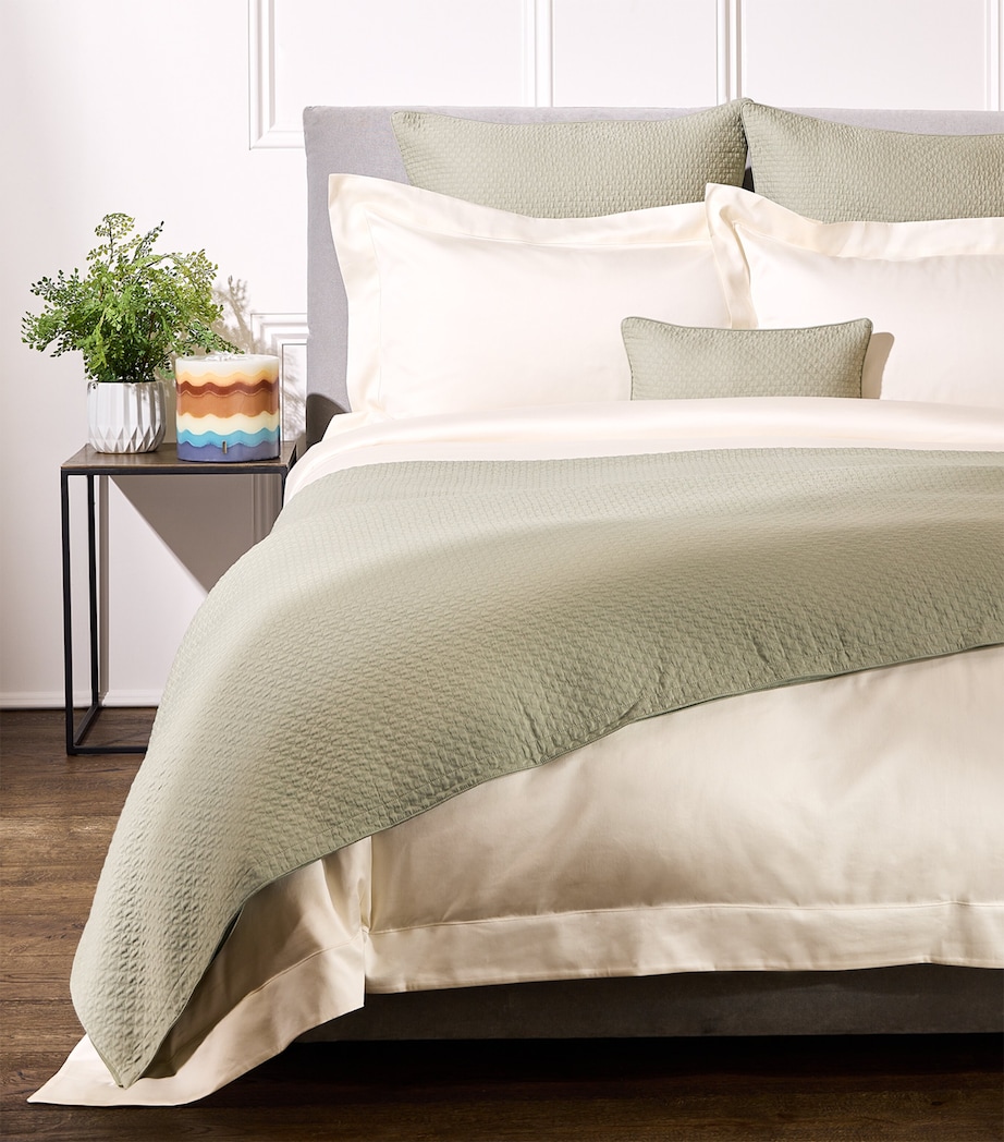 Prince King Bedspread (245cm x 255cm) 277 LAUREL Image 2