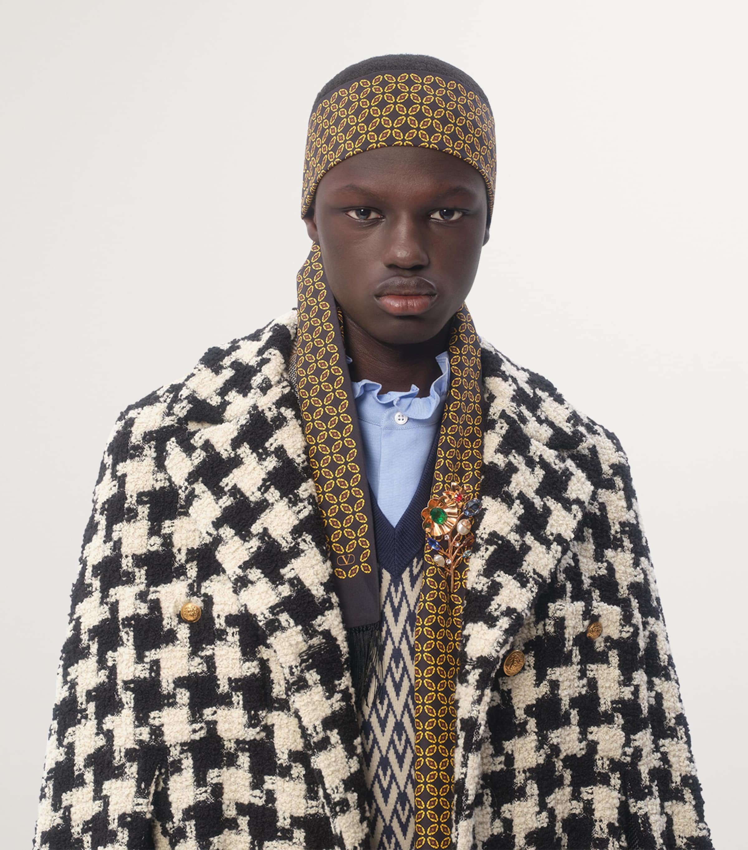 【VALENTINO】embroidered wool スカーフ VALENTINO GARAVANI Fringed printed silk-twill scarf | NET-A