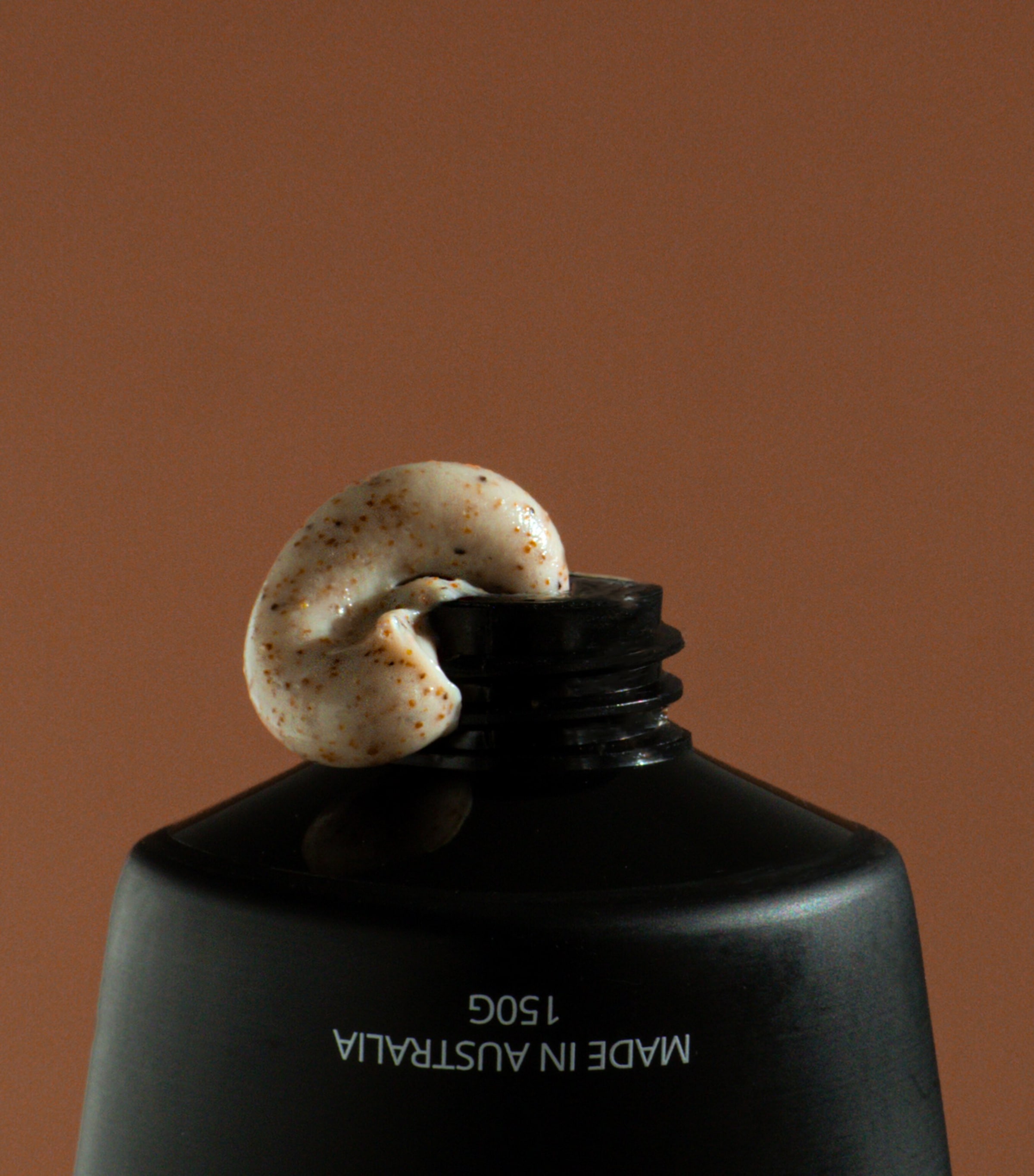 Tasmanian Sand Scrub (150g) NO COLOUR Image 3