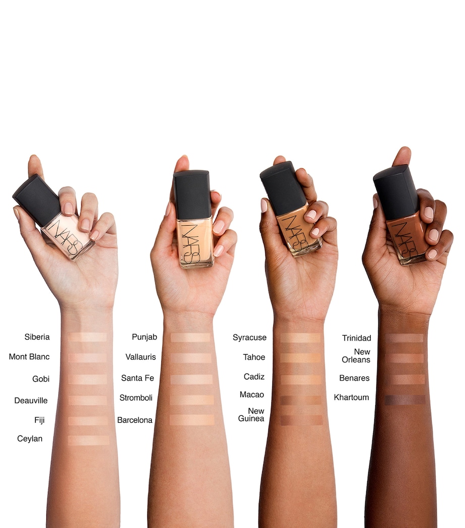 Sheer Glow Foundation MONT BLANC Image 4