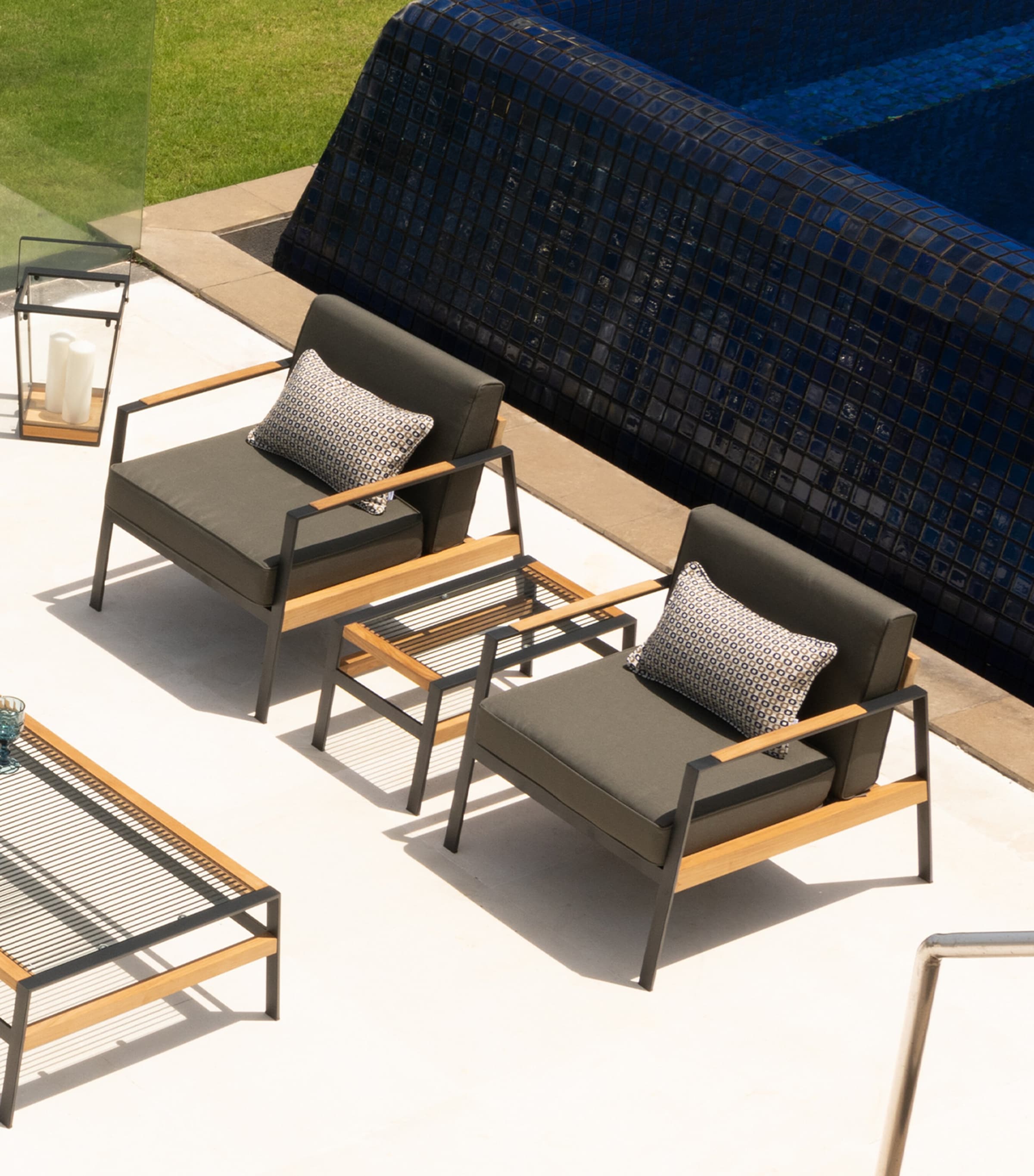 California Armchair TAUPE Image 3