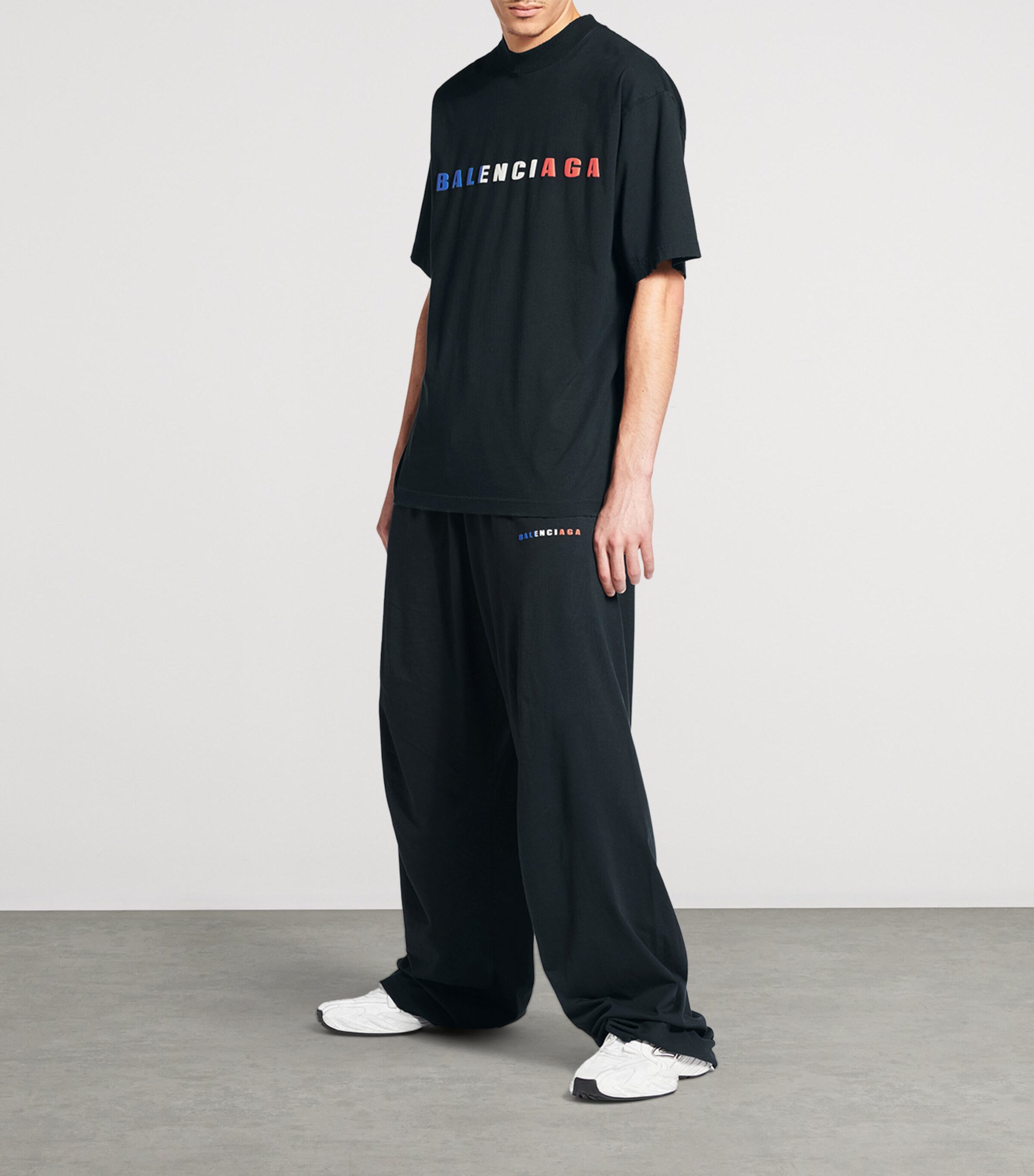Balenciaga Mens Cotton International T-Shirt Image 4