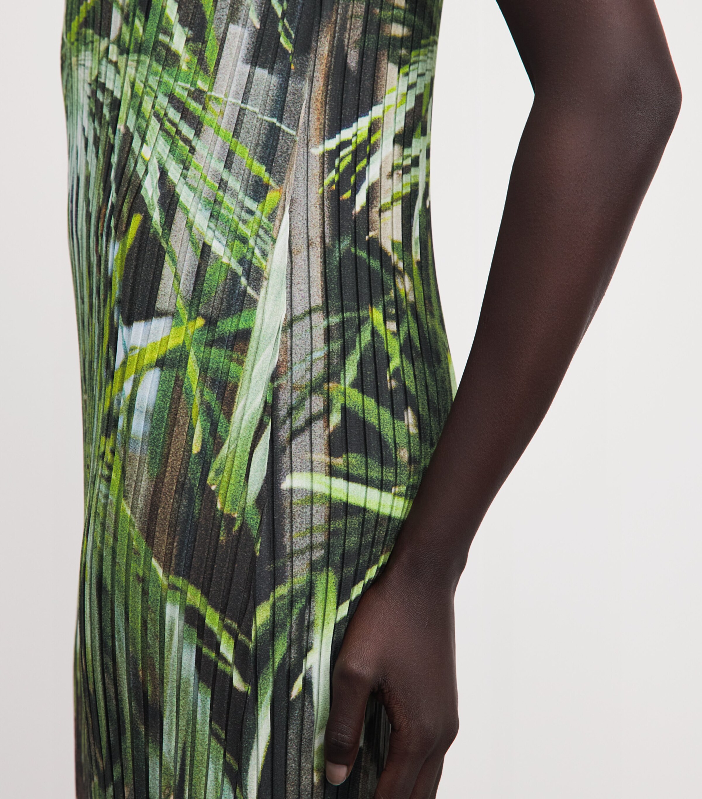 Issey Miyake Womens Urban Jungle Pleats Cardigan Black Hued Image 6