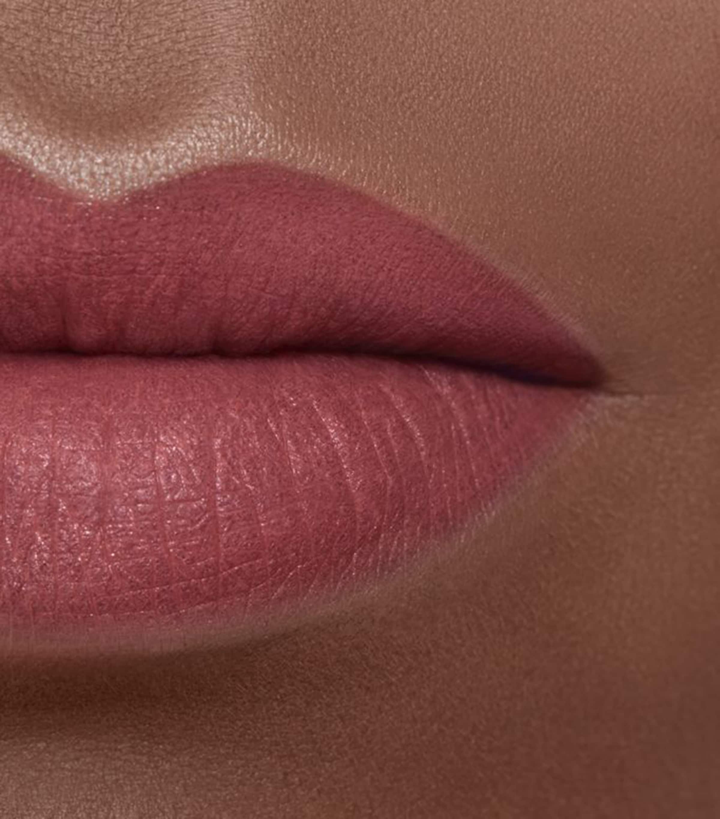 ROUGE ALLURE VELVET Luminous Matte Lip Colour La Secrète 69 ABSTRAIT Image 4