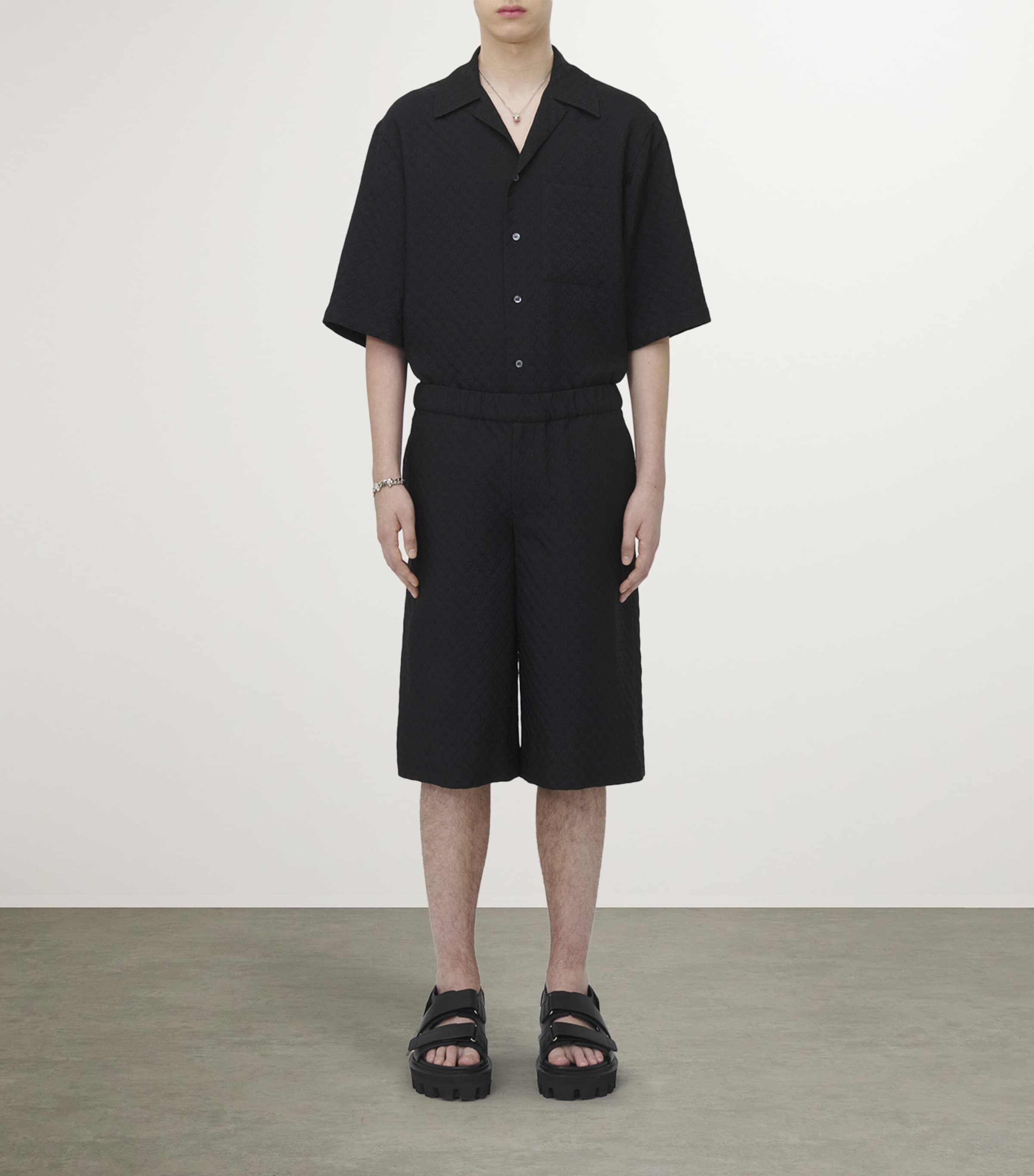 Skull-Detail Shorts 1010 Image 2