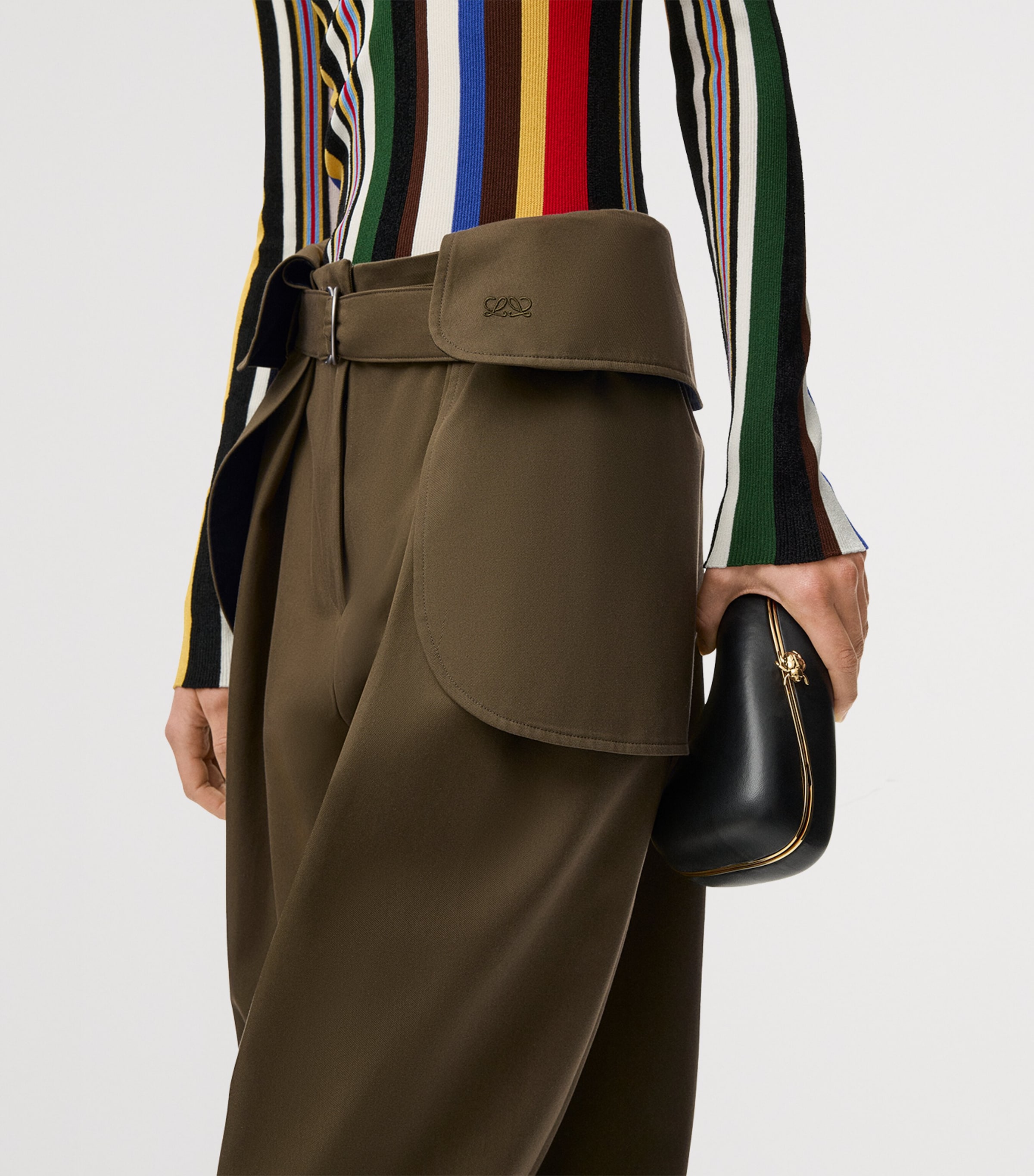 LOEWE Womens Cotton-Silk Cargo Trousers Khaki Green Image 5