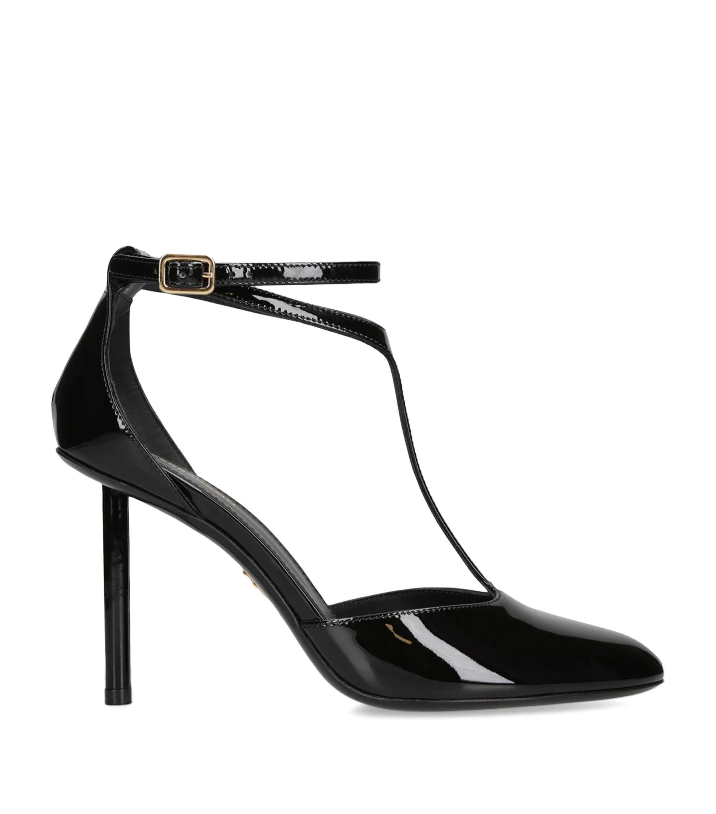 Ferragamo Lysandra 95 Patent Leather Pumps In Black