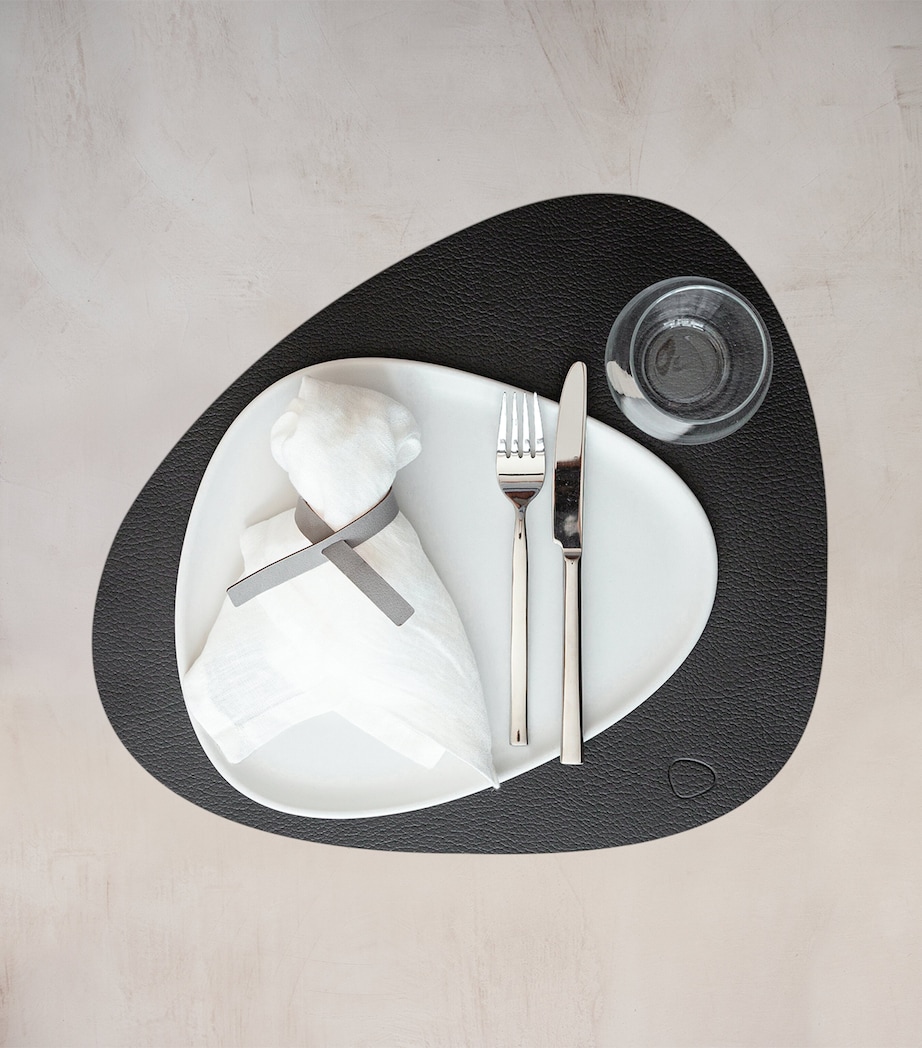 Set of 4 Bull Placemats (37cm x 44cm) BLACK Image 2