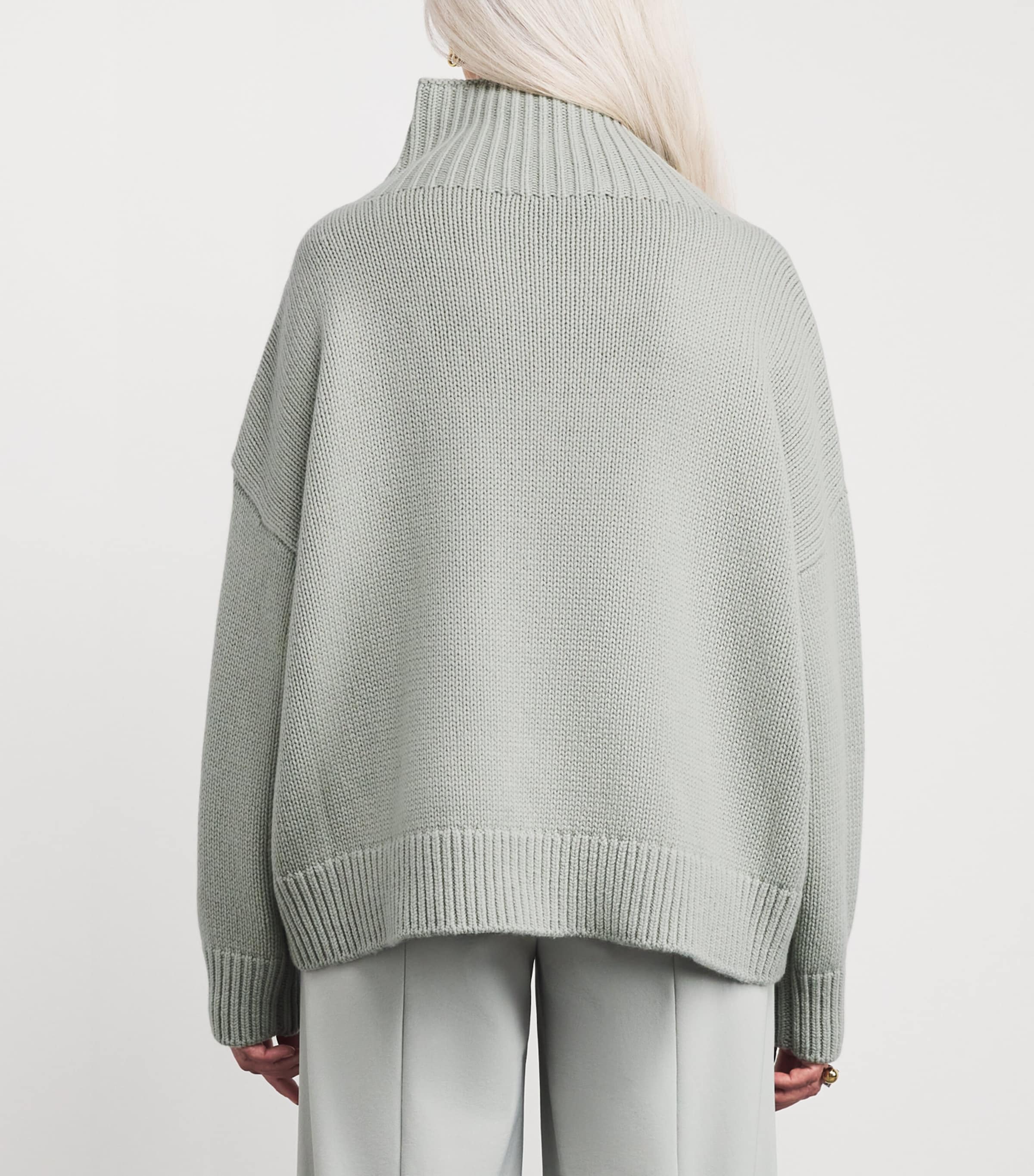 Wool-Cashmere Buttoned Sweater A8210 Image 4