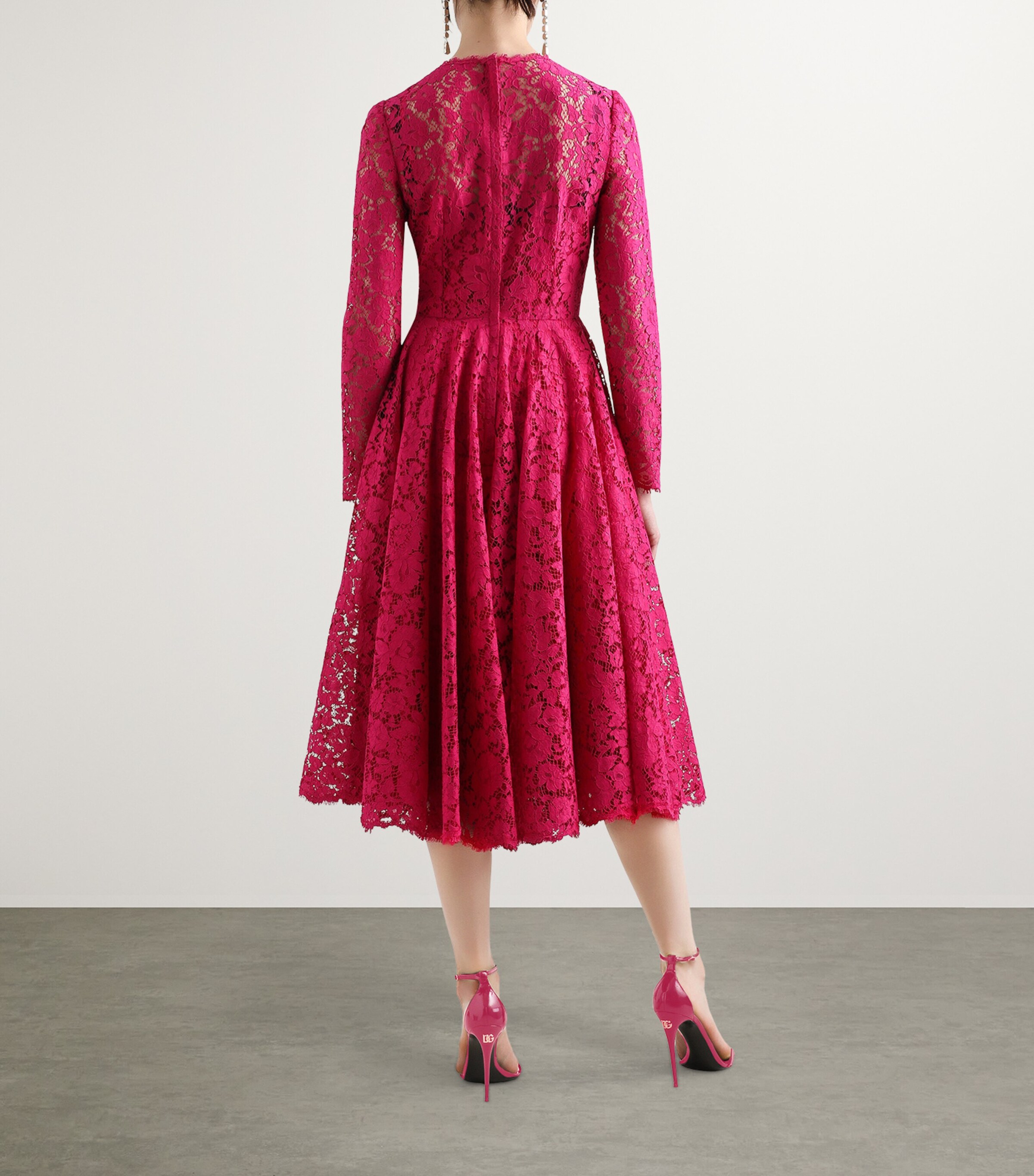 【送料&関税込】Dolce & Gabbana Lace Midi Dress Leopard-print calf-length cady dress in Multicolor for Women