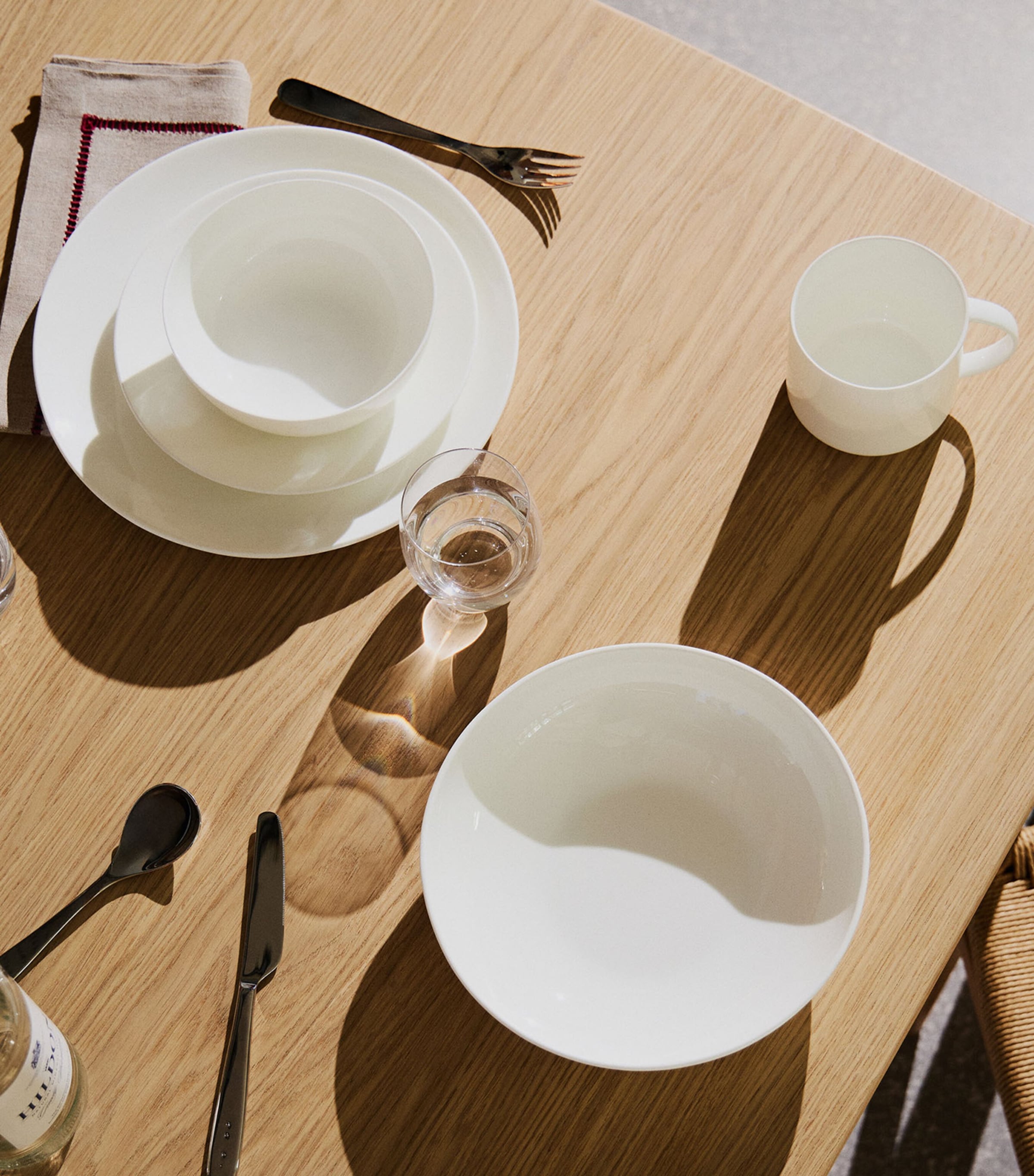 Arc Bone China Mug WHITE Image 6