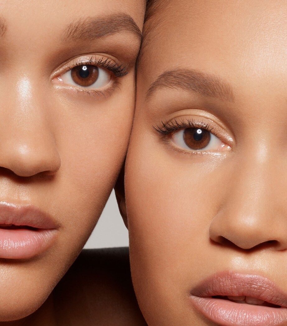 Skin Fetish: Sublime Perfection Concealer M16 Image 3