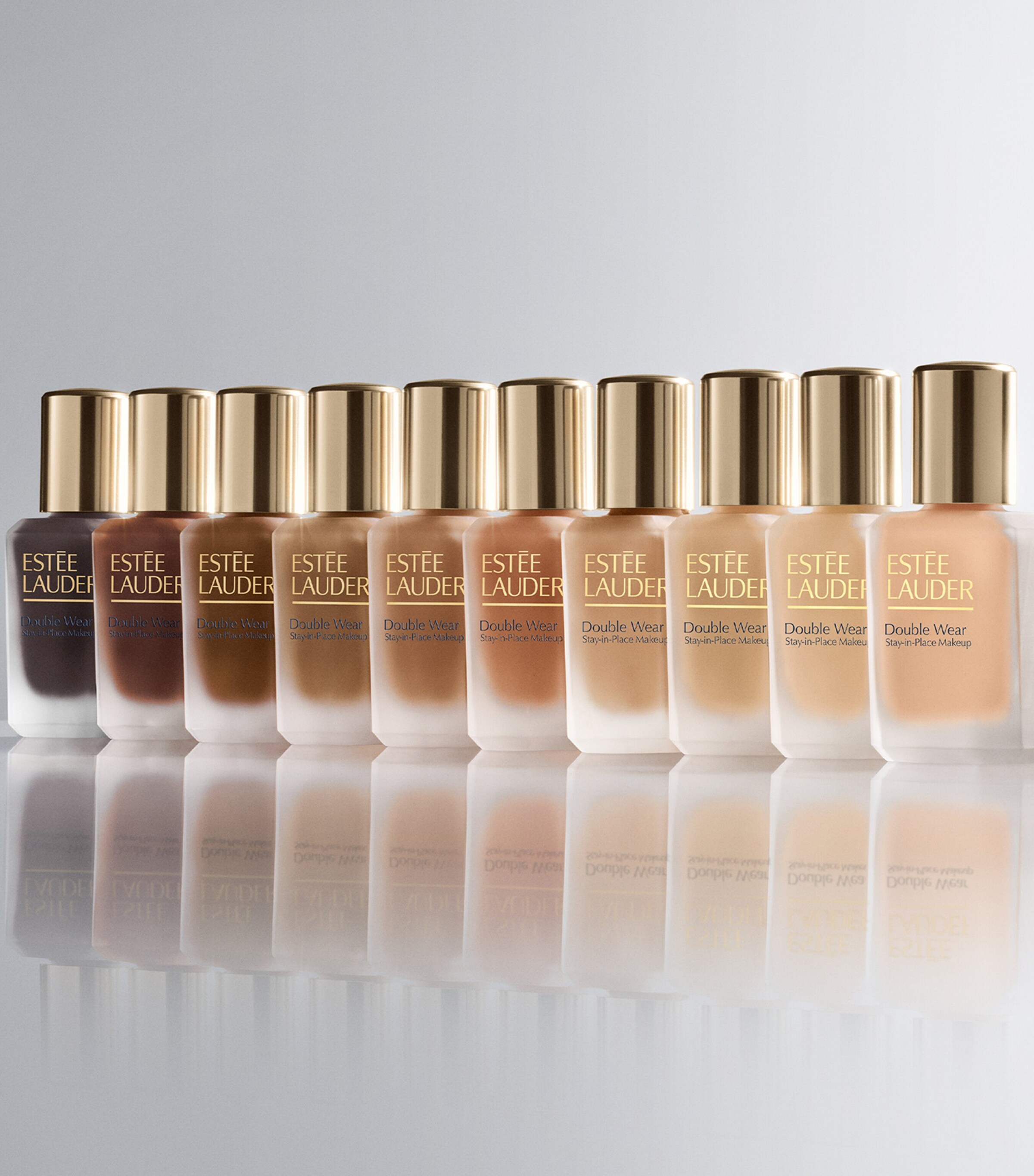 Estée Lauder Double Wear Longwear Matte Foundation SPF 10 Toasty Toffee Image 4