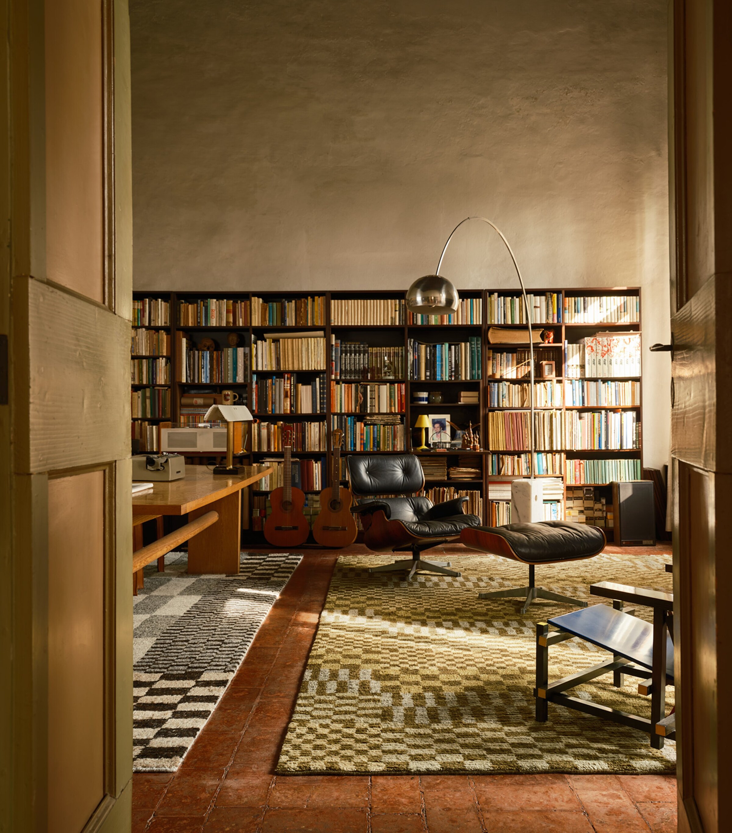 The Rug Company x Paul Smith Axis Lake (2.74 x 1.83m) Green Image 4