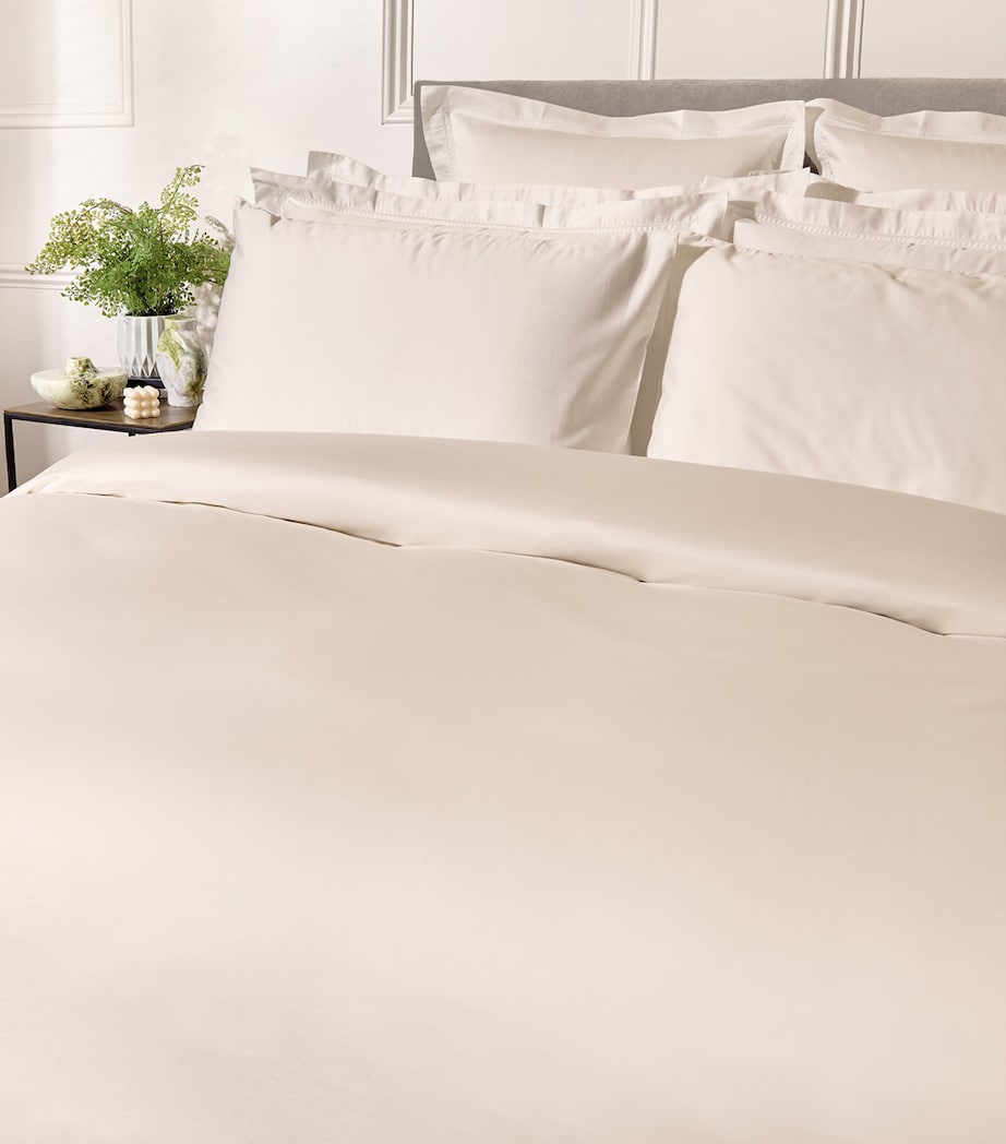 Harrods of London Brompton II Single Flat Sheet (180cm x 260cm) White Image 3