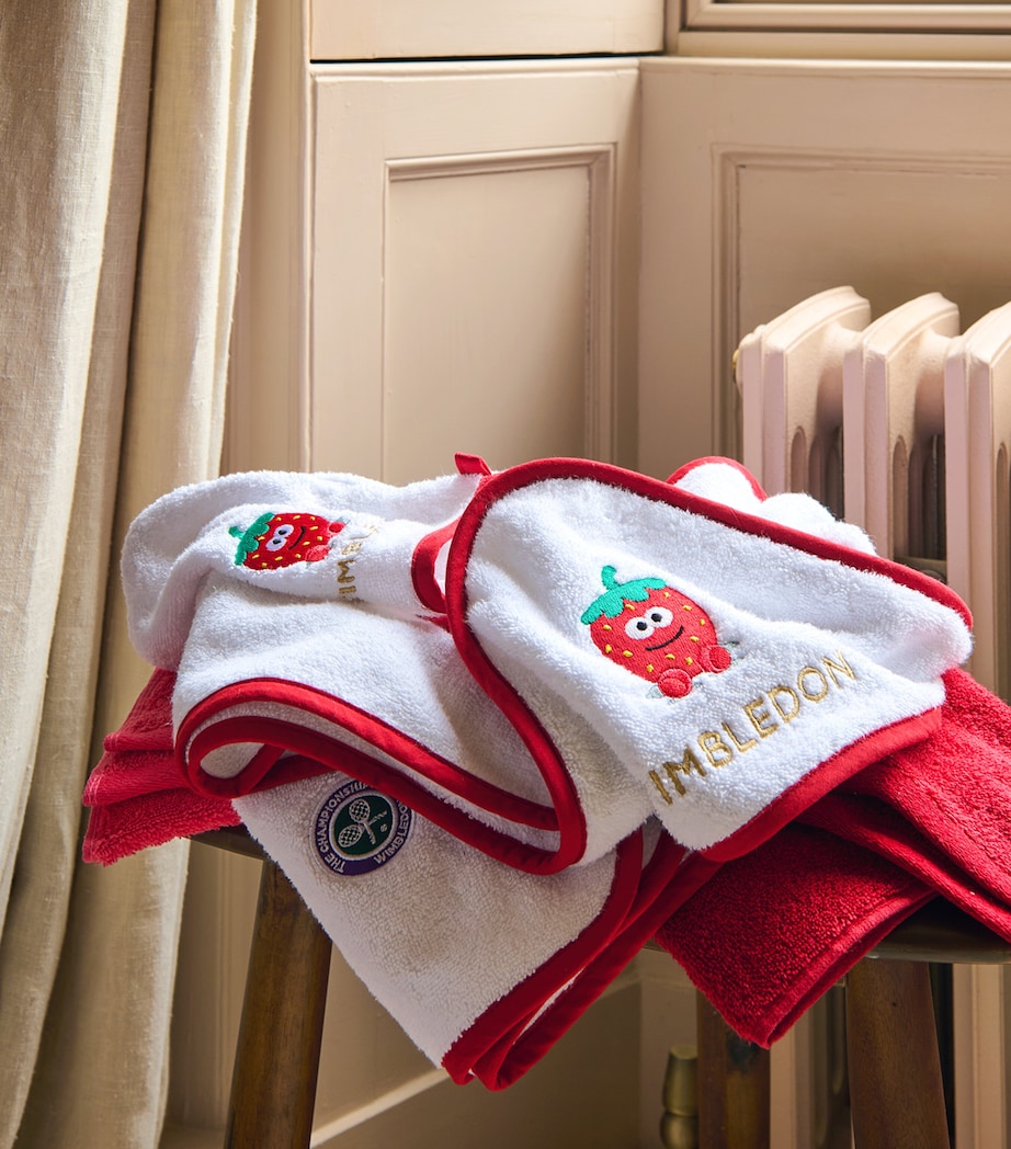 Christy x Wimbledon Mini Strawberry Bundle Strawberry Image 7
