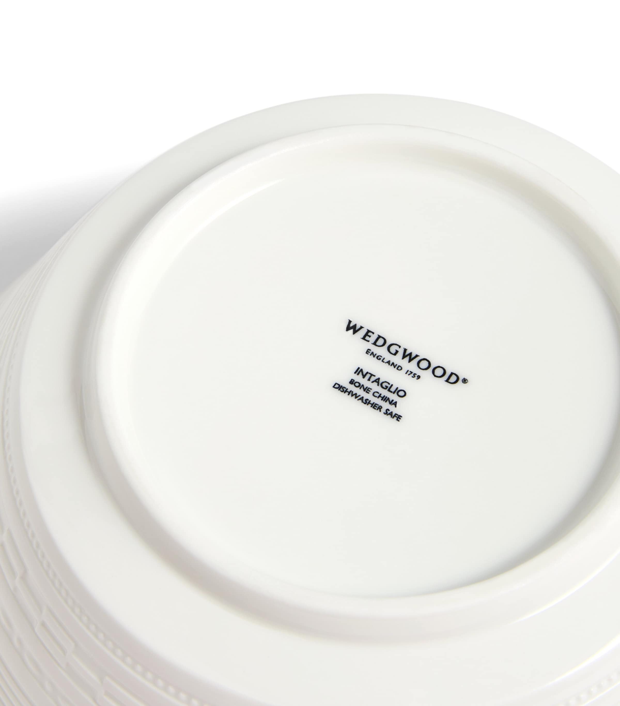 Wedgwood Bone China Intaglio Serving Bowl (20cm) White Image 5