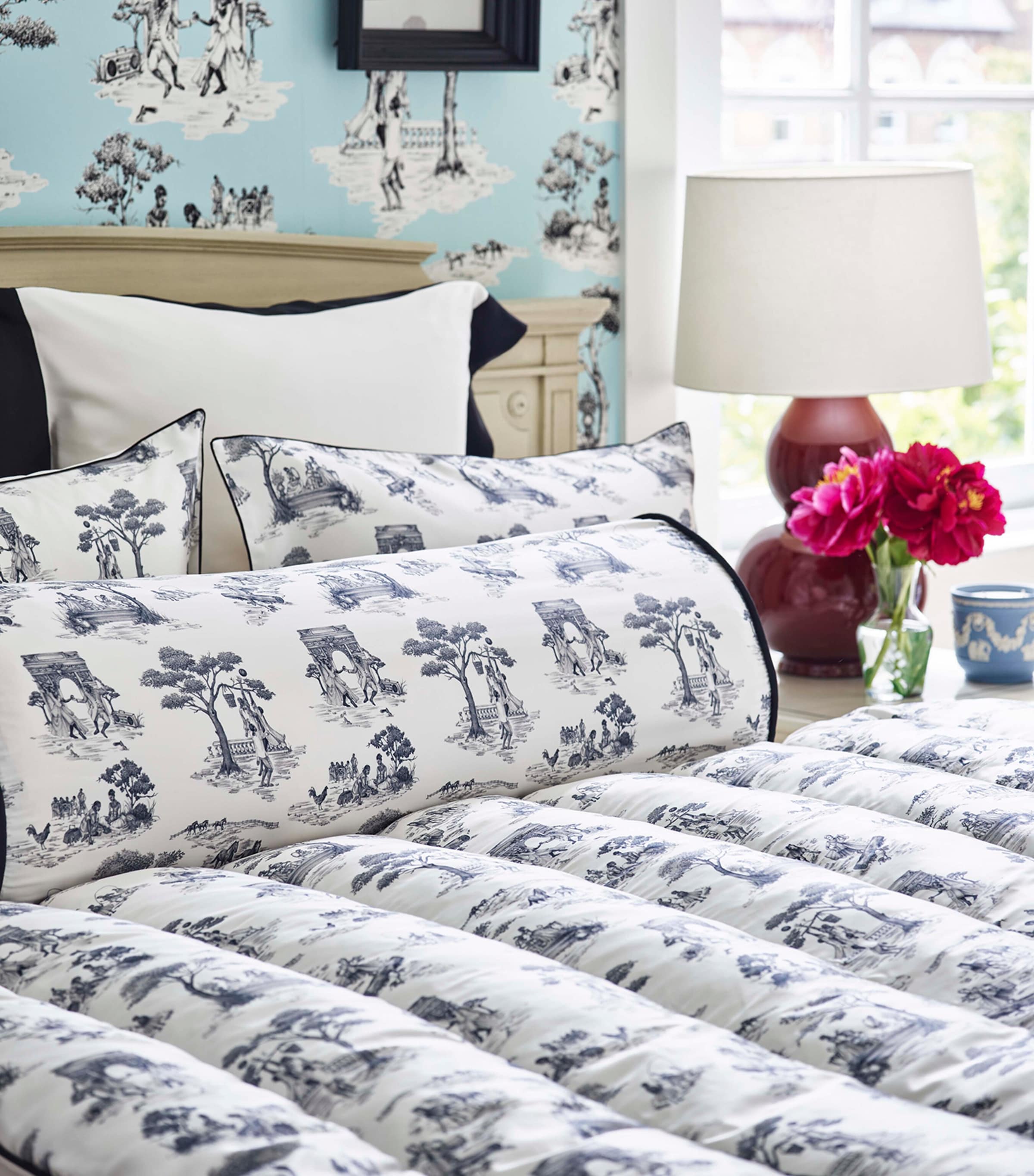 Gingerlily x Sheila Bridges Silk Harlem Toile Pillowcase (50cm x 75cm) Ivory Image 2