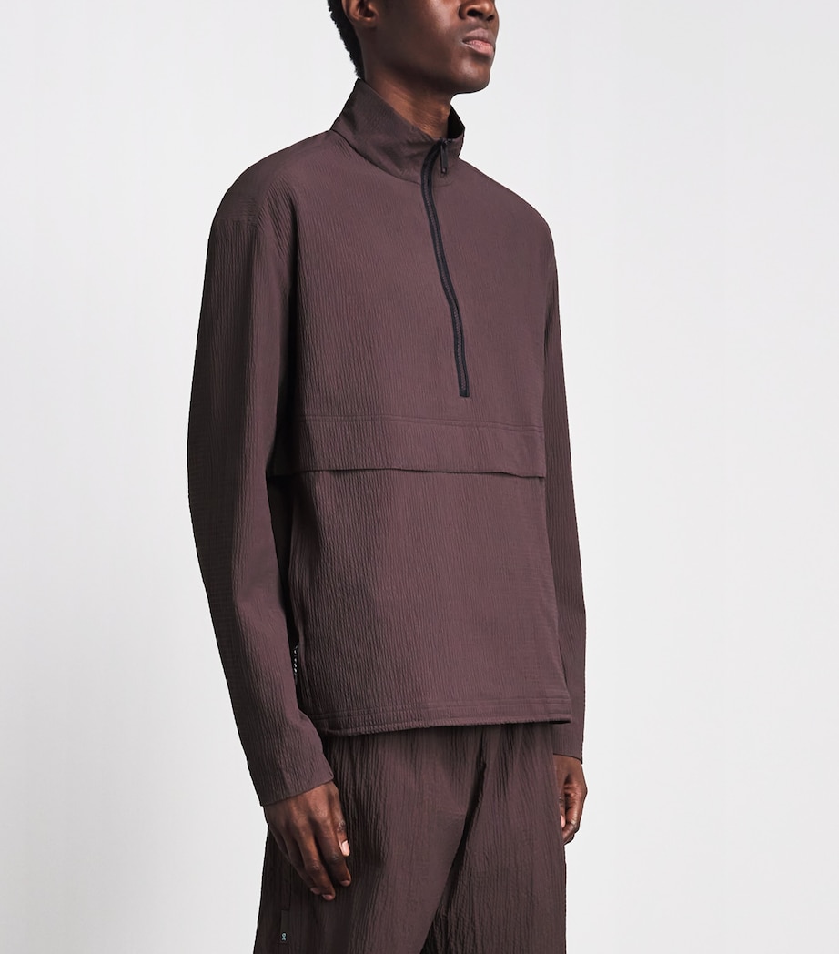 On Mens Textured Courtside Half-Zip Jacket Mulberry Image 4