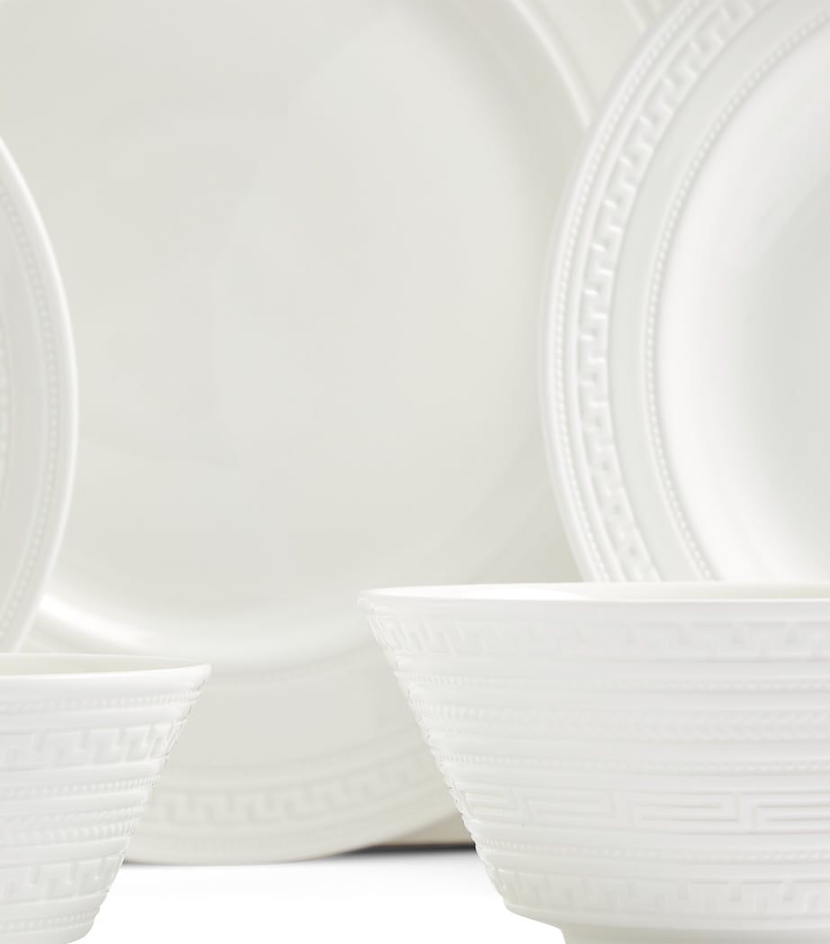 Wedgwood Intaglio 10-Piece Dinnerware Set White Image 3