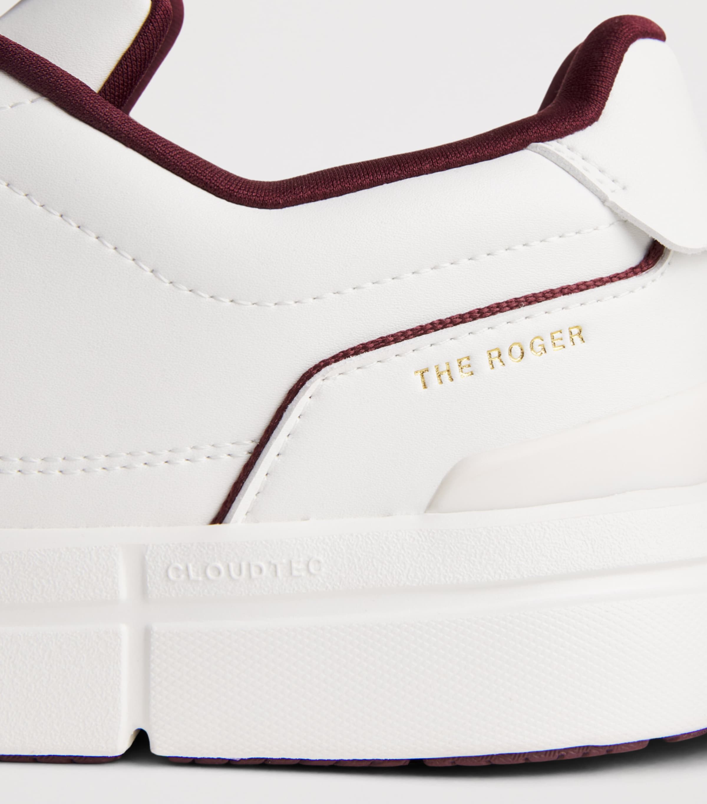 On THE ROGER Centre Court Sneakers Ivory | Maroon Image 6