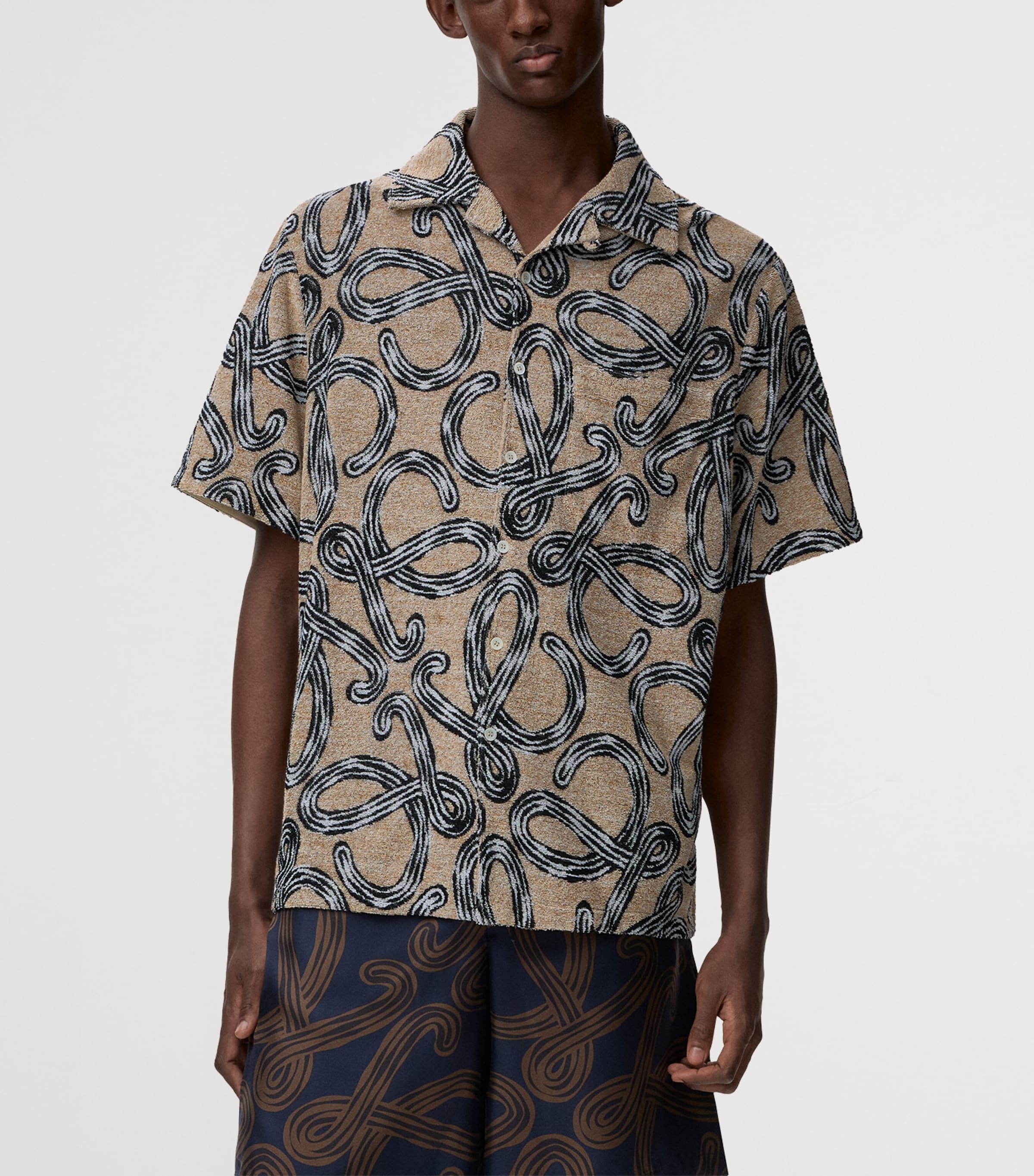 LOEWE Mens x Paula’s Ibiza Terry Anagram Shirt Beige/black Image 3