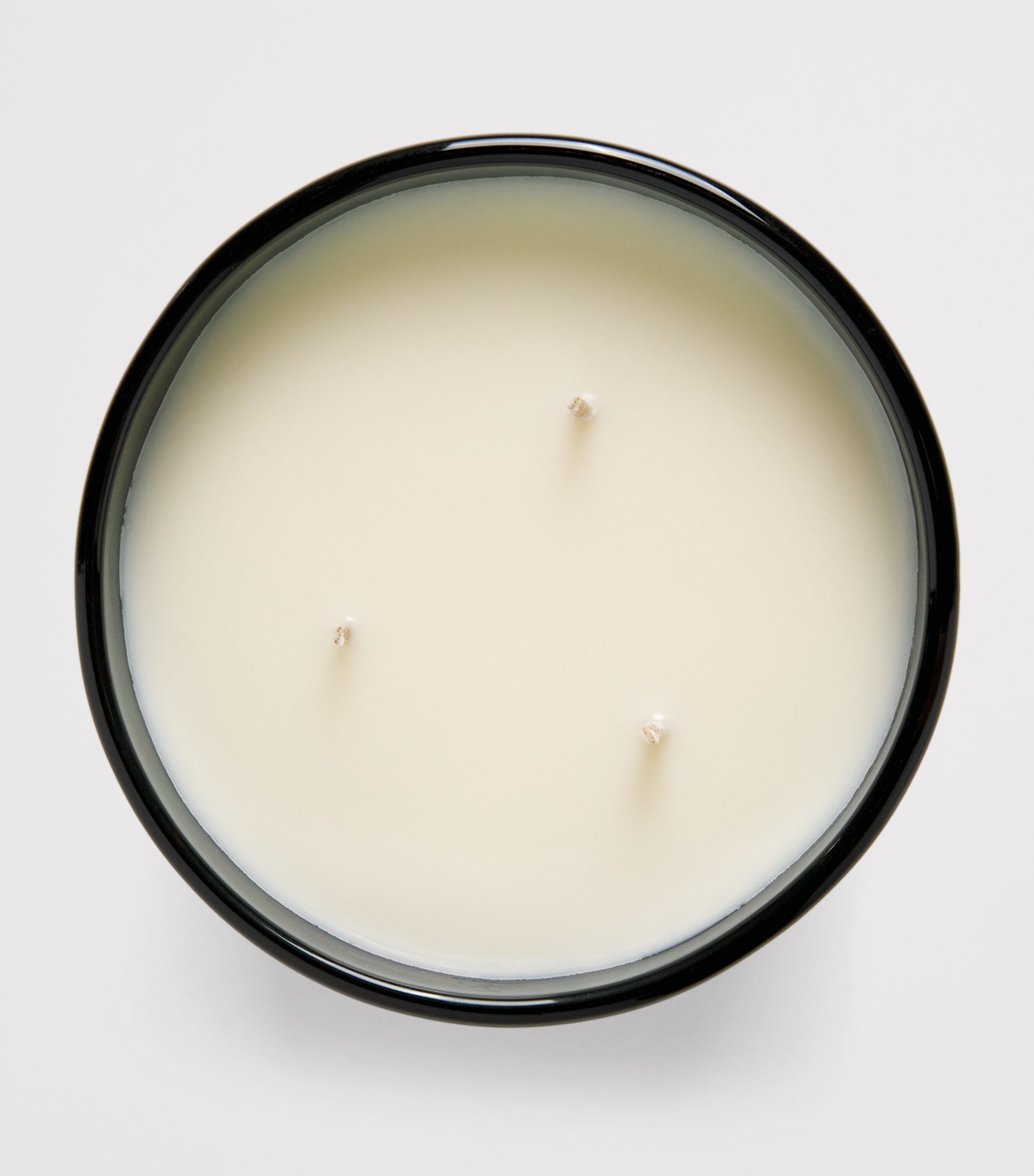 Pervigeo Scented Candle (700g) IVORY Image 2