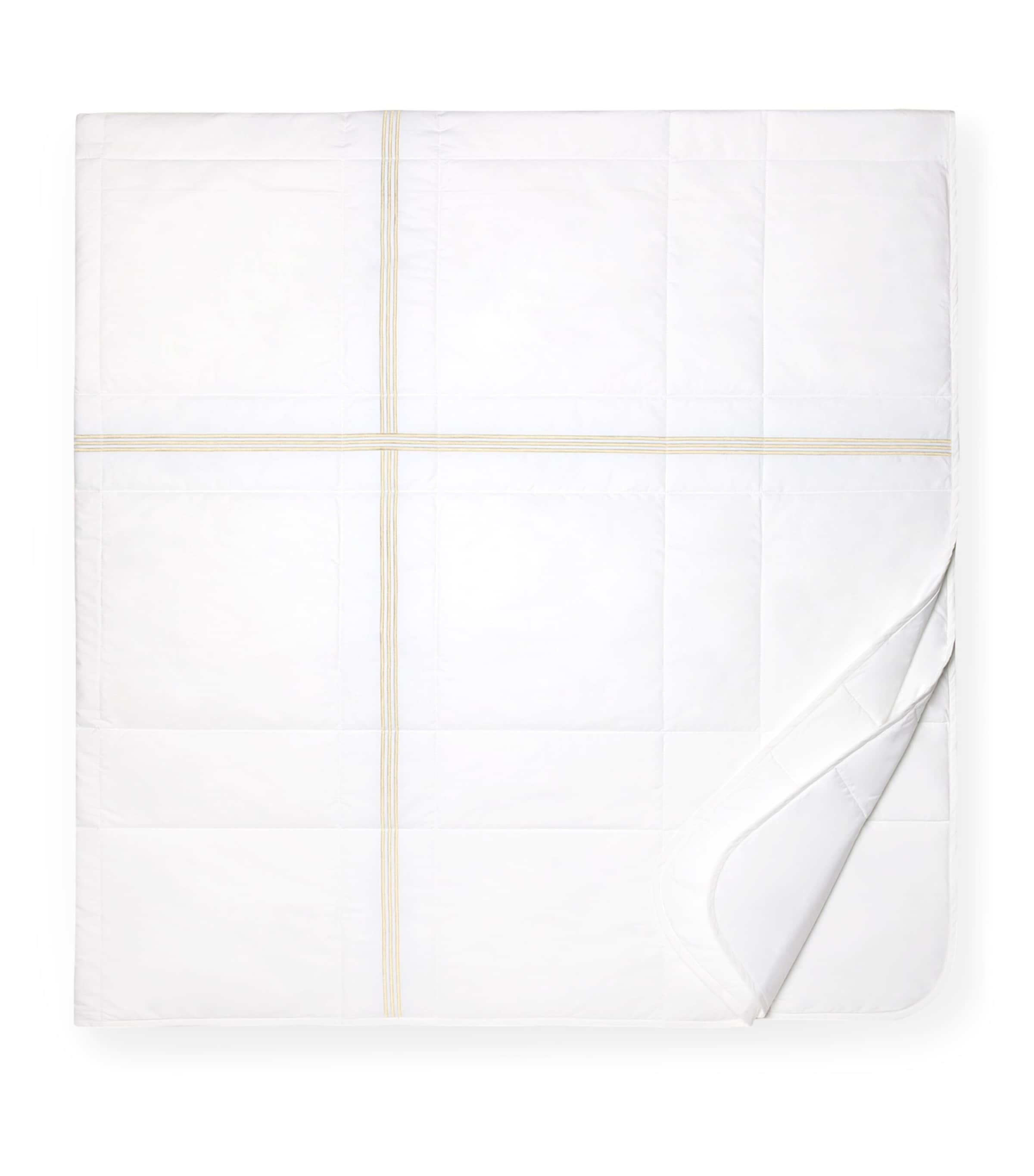 Cotton Tre Righ Quilt (290cm x 254cm) WHITE/BEIGE Image 1