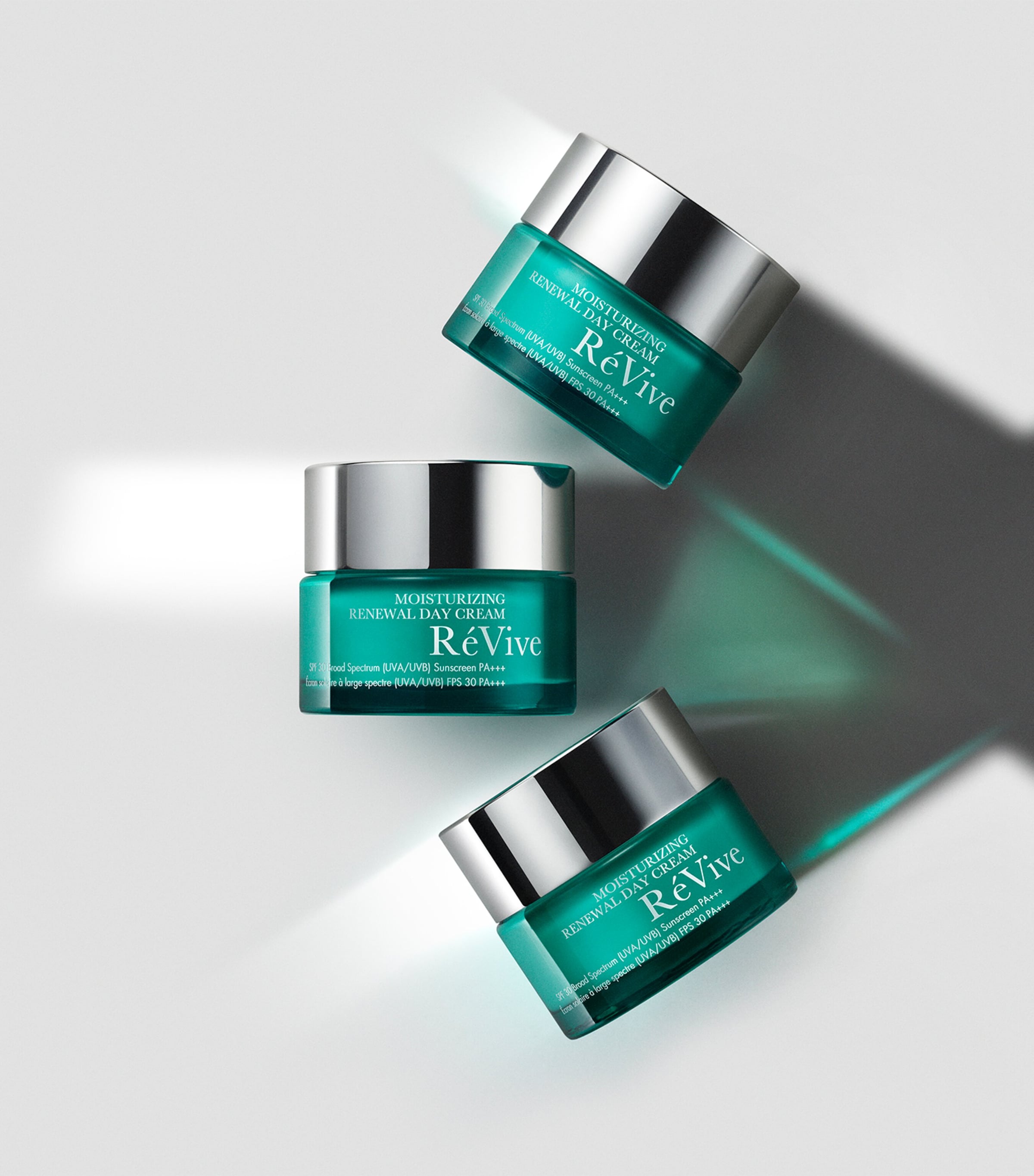 RéVive Moisturizing Renewal Day Cream (50ml) Image 5