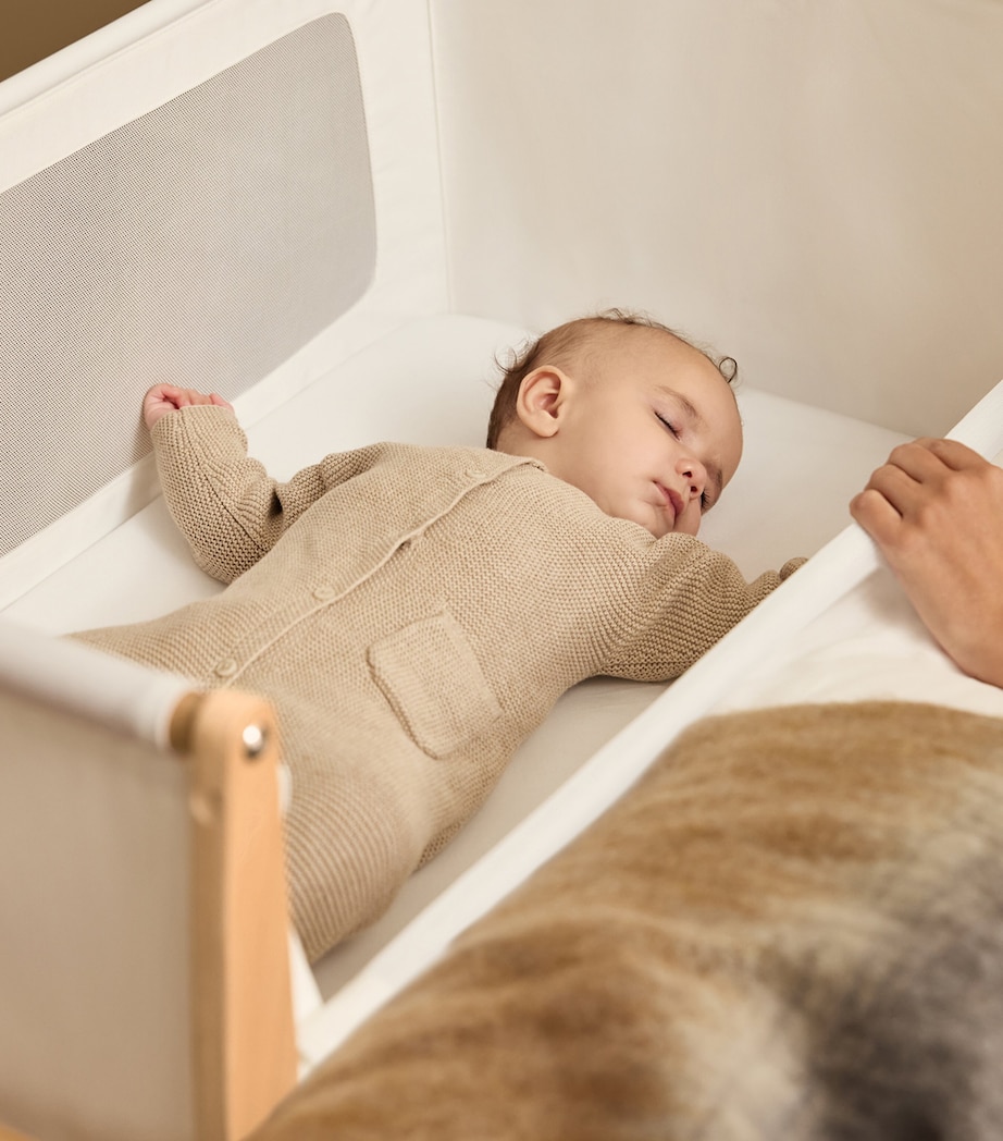 SnüzPod 5 Bedside Crib NATURAL Image 3