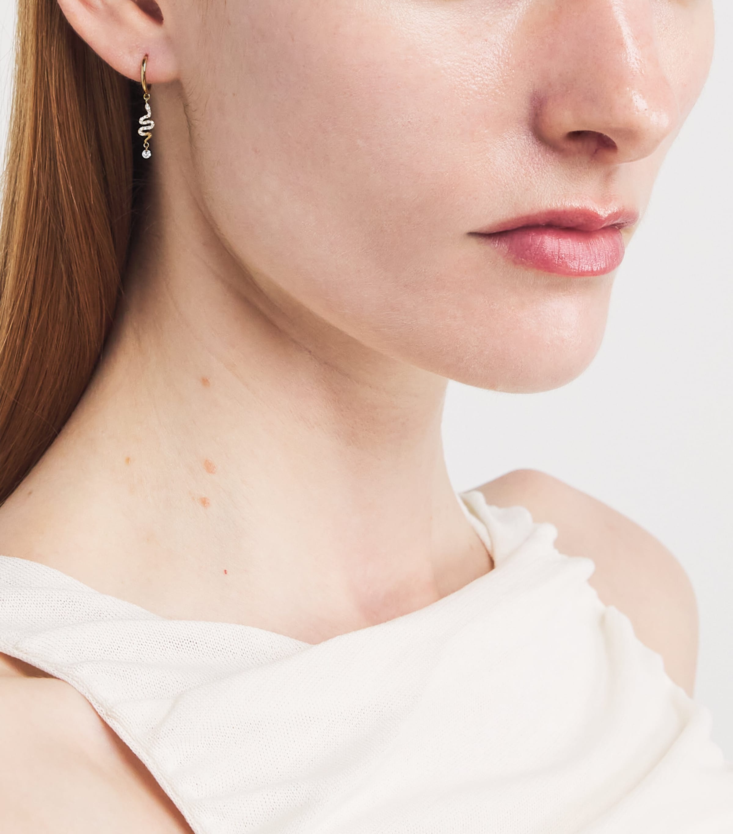 Persée Yellow Gold and Diamond Snake Single Hoop Earring Yellow Gold Image 2