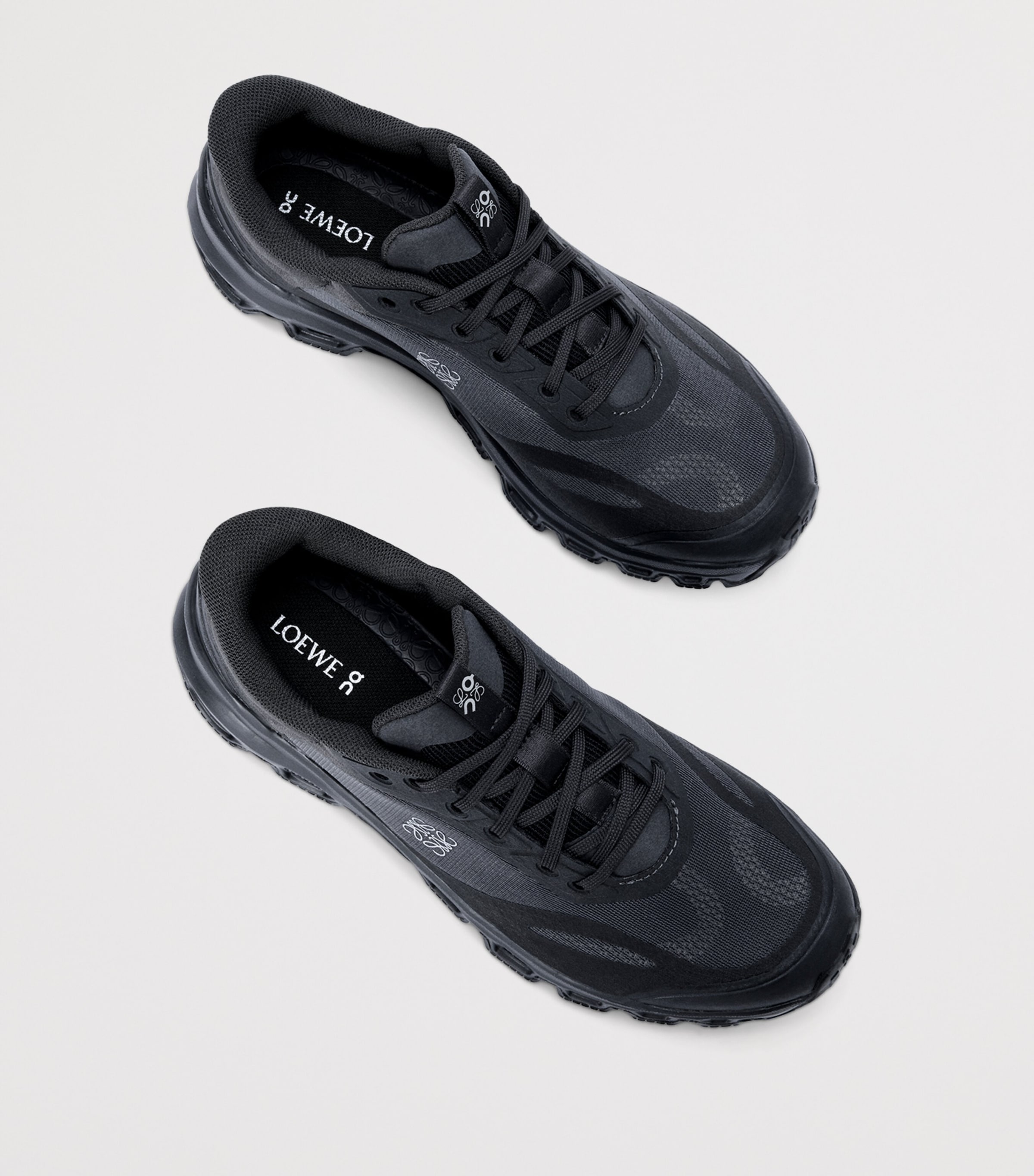 LOEWE x On Cloudventure 2.0 Trainers Gunmetal Image 4