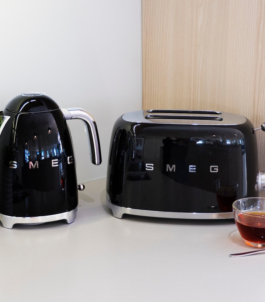 2-Slice Toaster BLACK Image 4