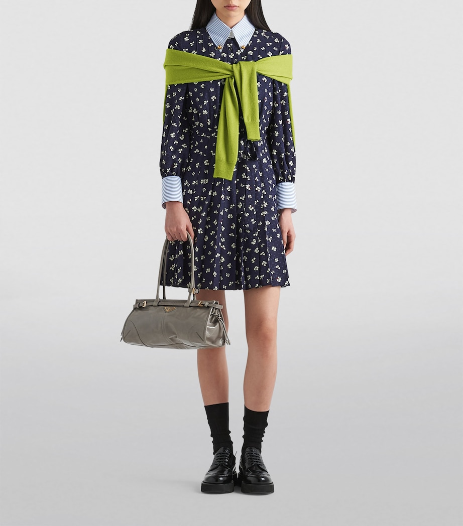 Medium Leather Shoulder Bag F03SF Image 8