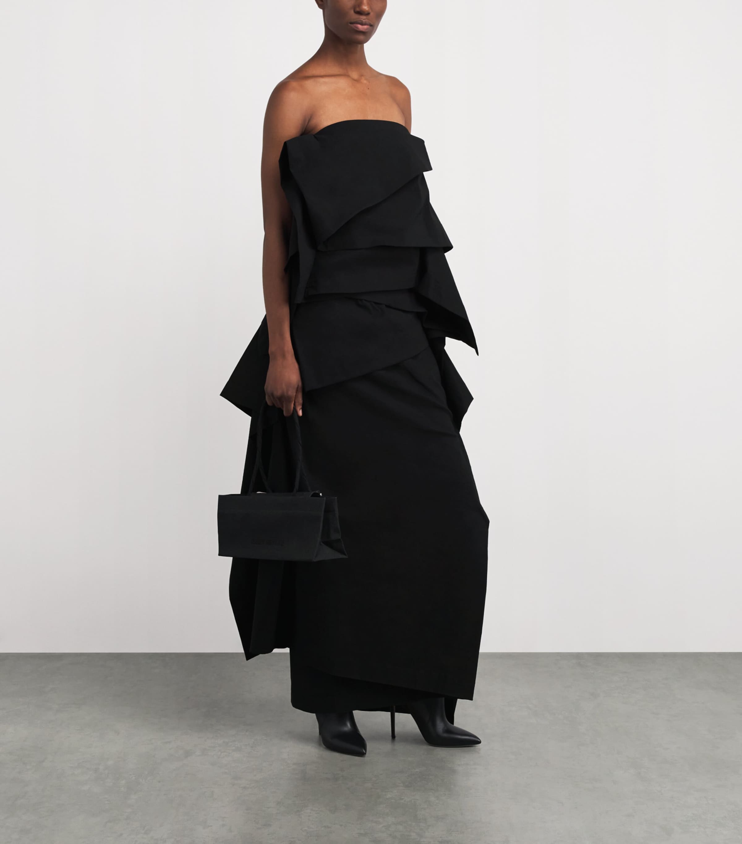 Collapsing Sculpture Top BLACK Image 2