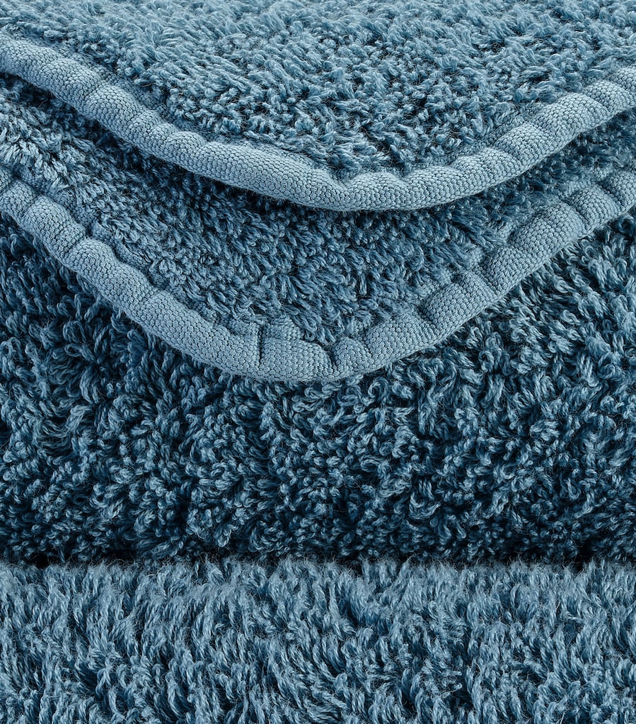 Abyss & Habidecor Egyptian Cotton Super Pile Bath Towel (70cm x 180cm) Blue Stone Image 3