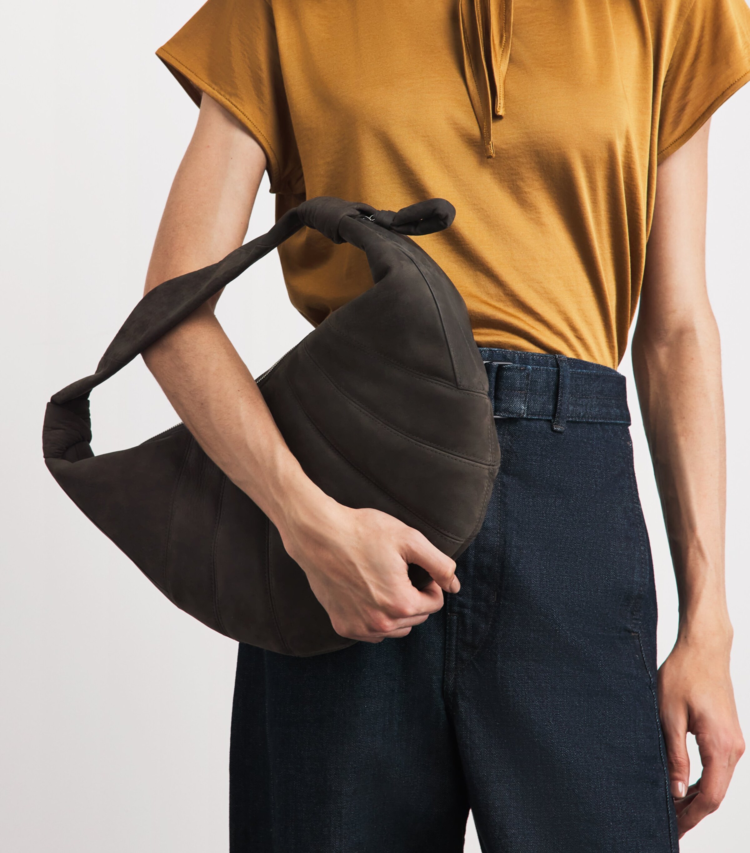 Lemaire Veal Fortune Shoulder Bag Ebony Brown Image 4