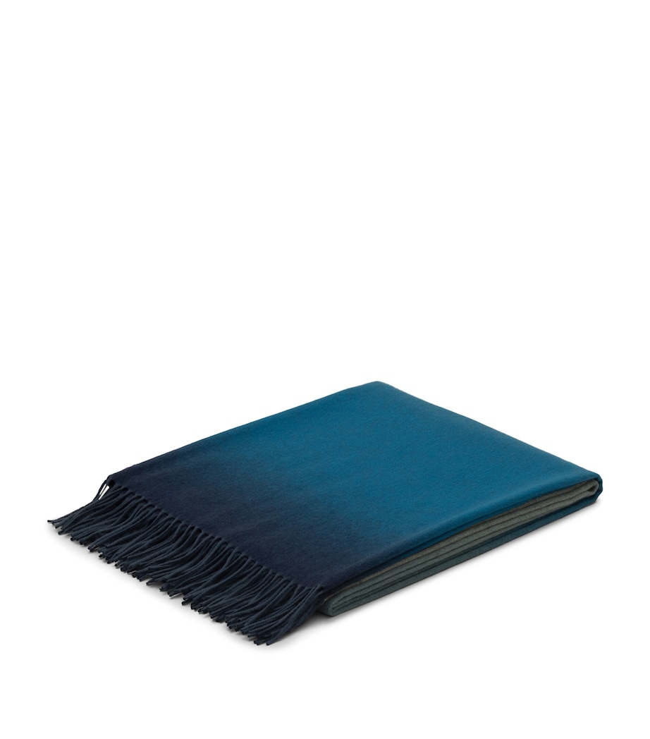 Cashmere Nuance Ombré Throw Blanket (147cm x 183cm) AURORA Image 3