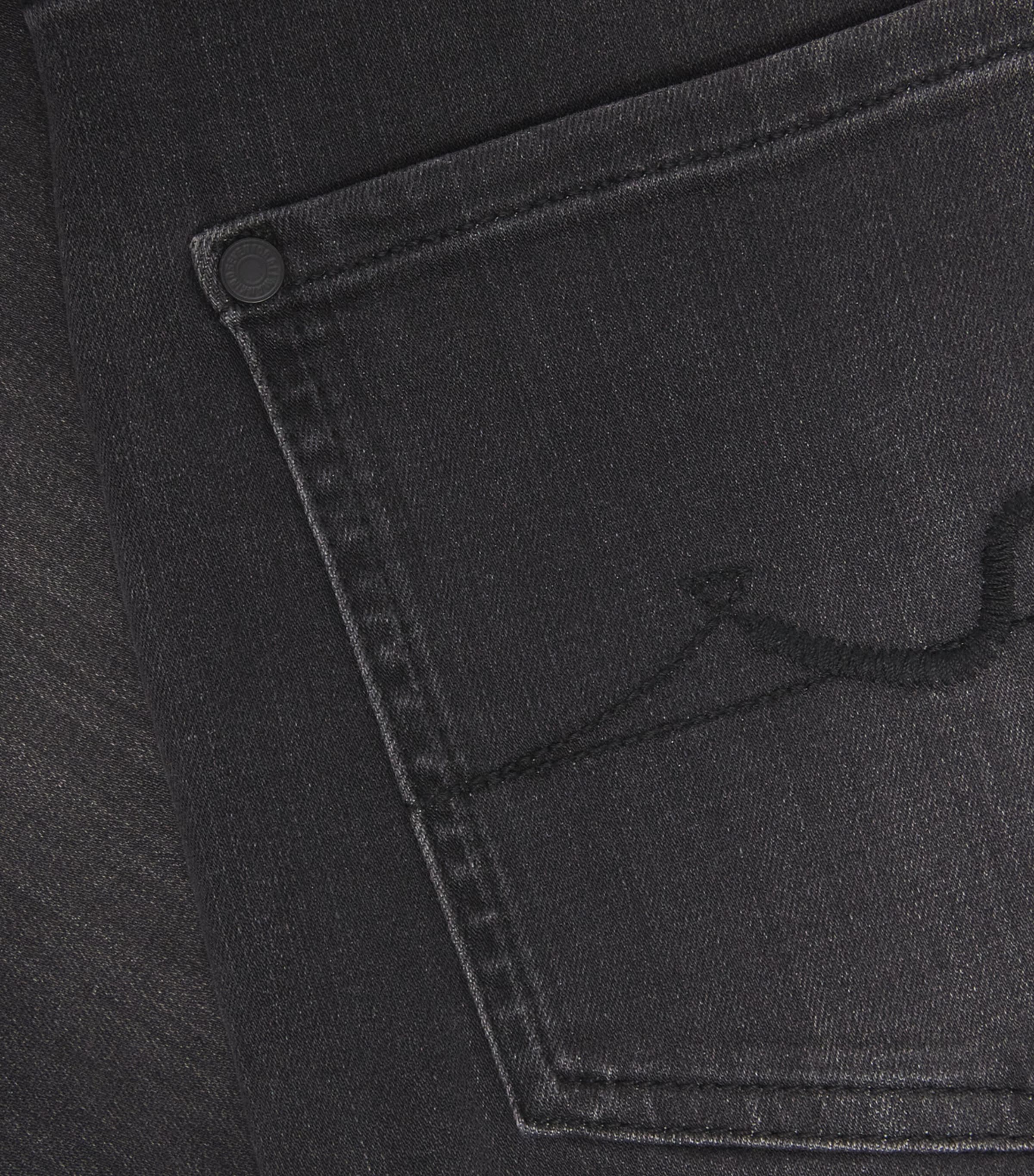 Slimmy Tapered Luxe Performance Jeans WASHED BLACK Image 5