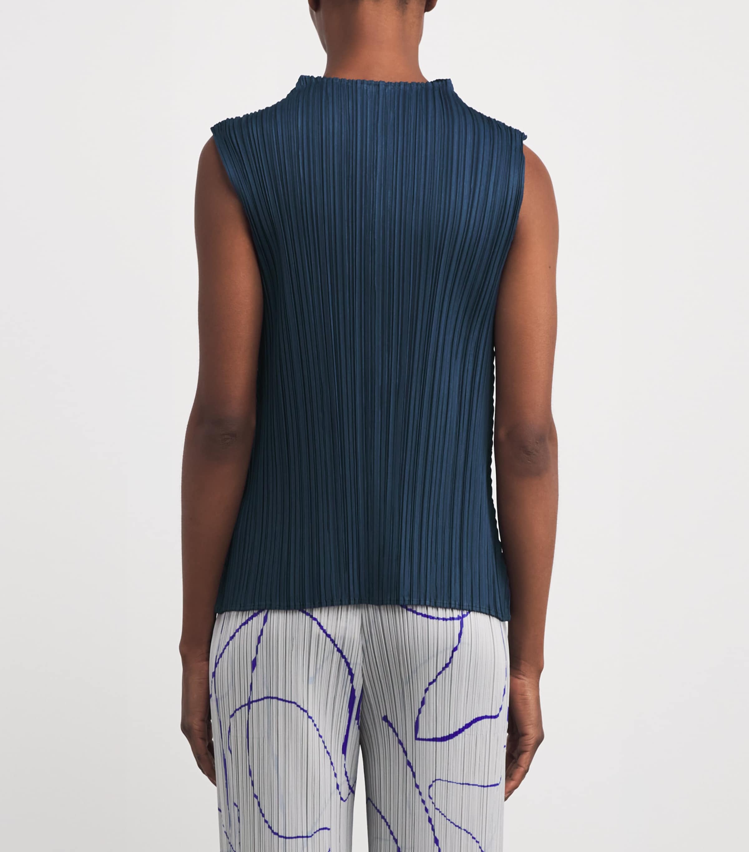 10/7まで値下げ　MELLOW PLEATS 定価　58,300円 MELLOW PLEATS – ISSEY MIYAKE ONLINE STORE
