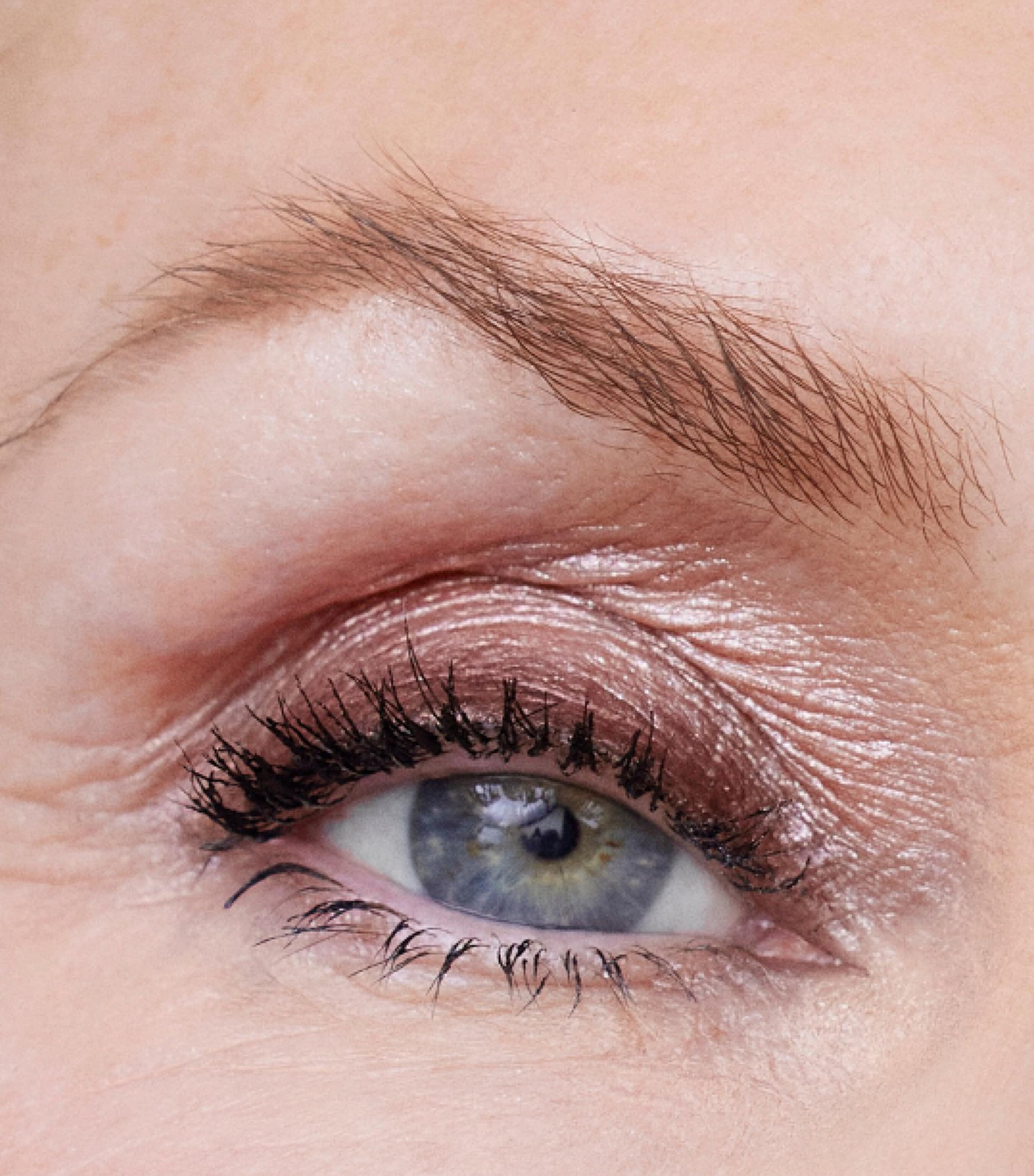 High Impact Shadow Play Eyeshadow + Definer STRWBRRS + CHOCOLATE Image 3