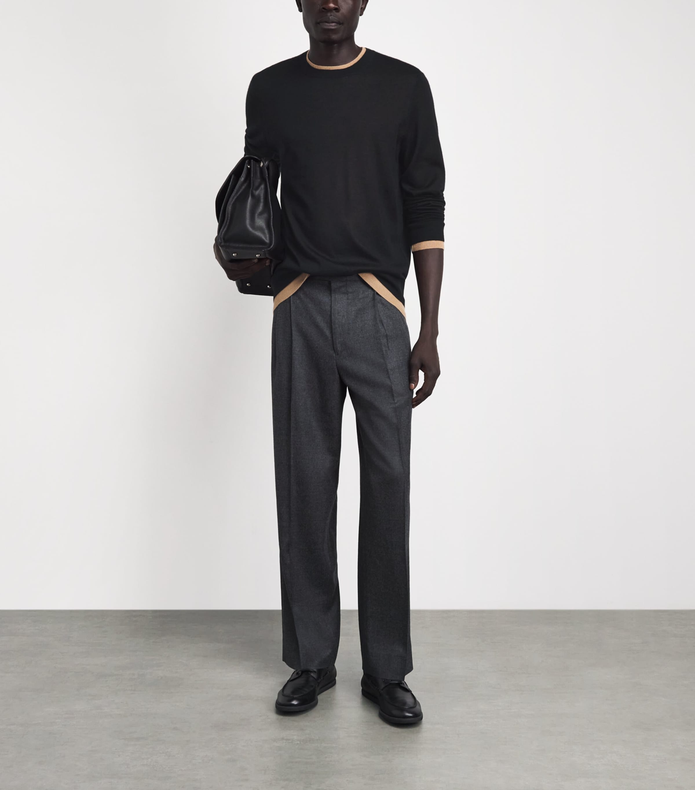 Gabriela Hearst Mens Cashmere-Silk Reversible Wells Sweater Black/camel Image 2