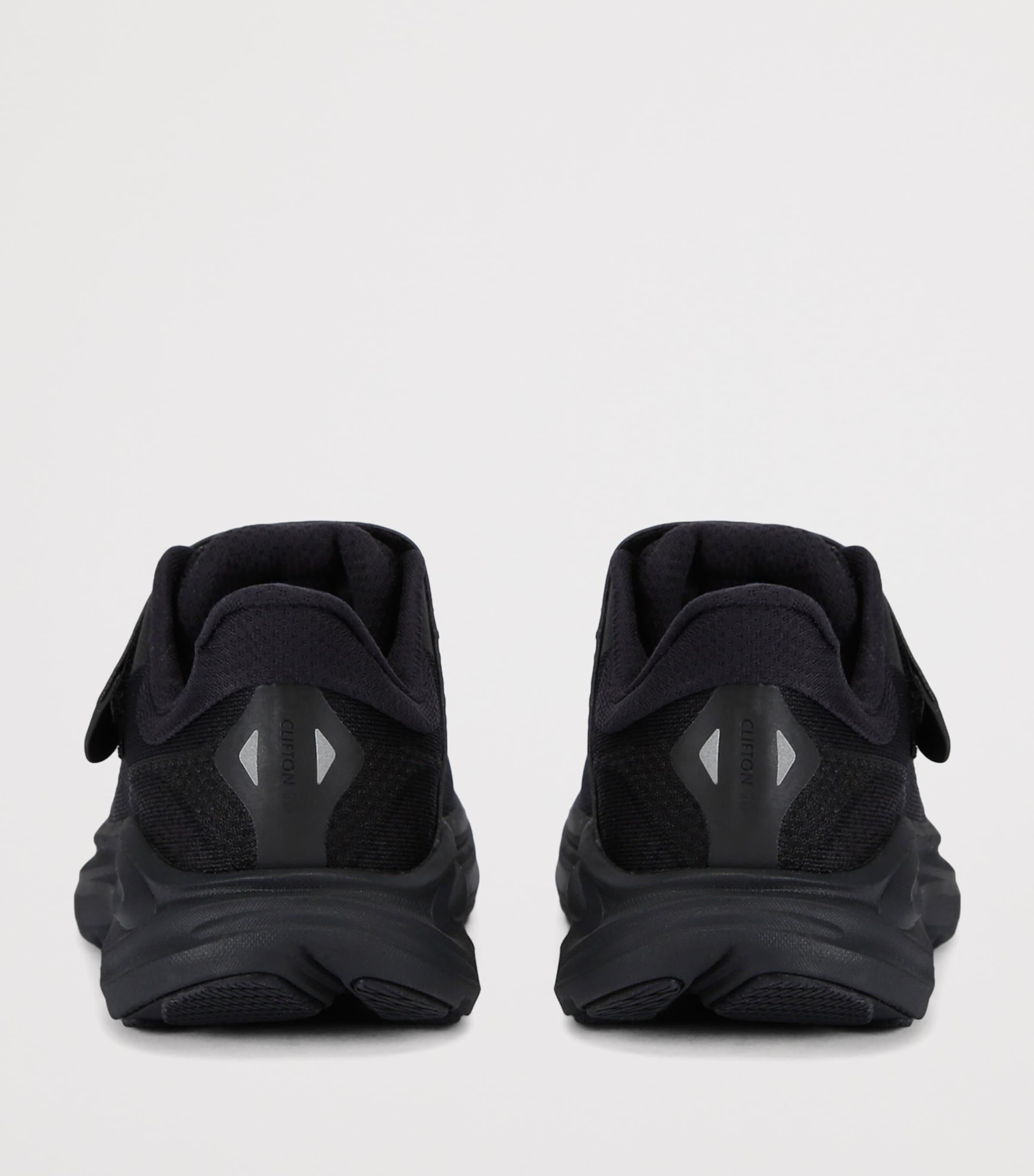 Clifton 10 Trainers BLACK Image 2