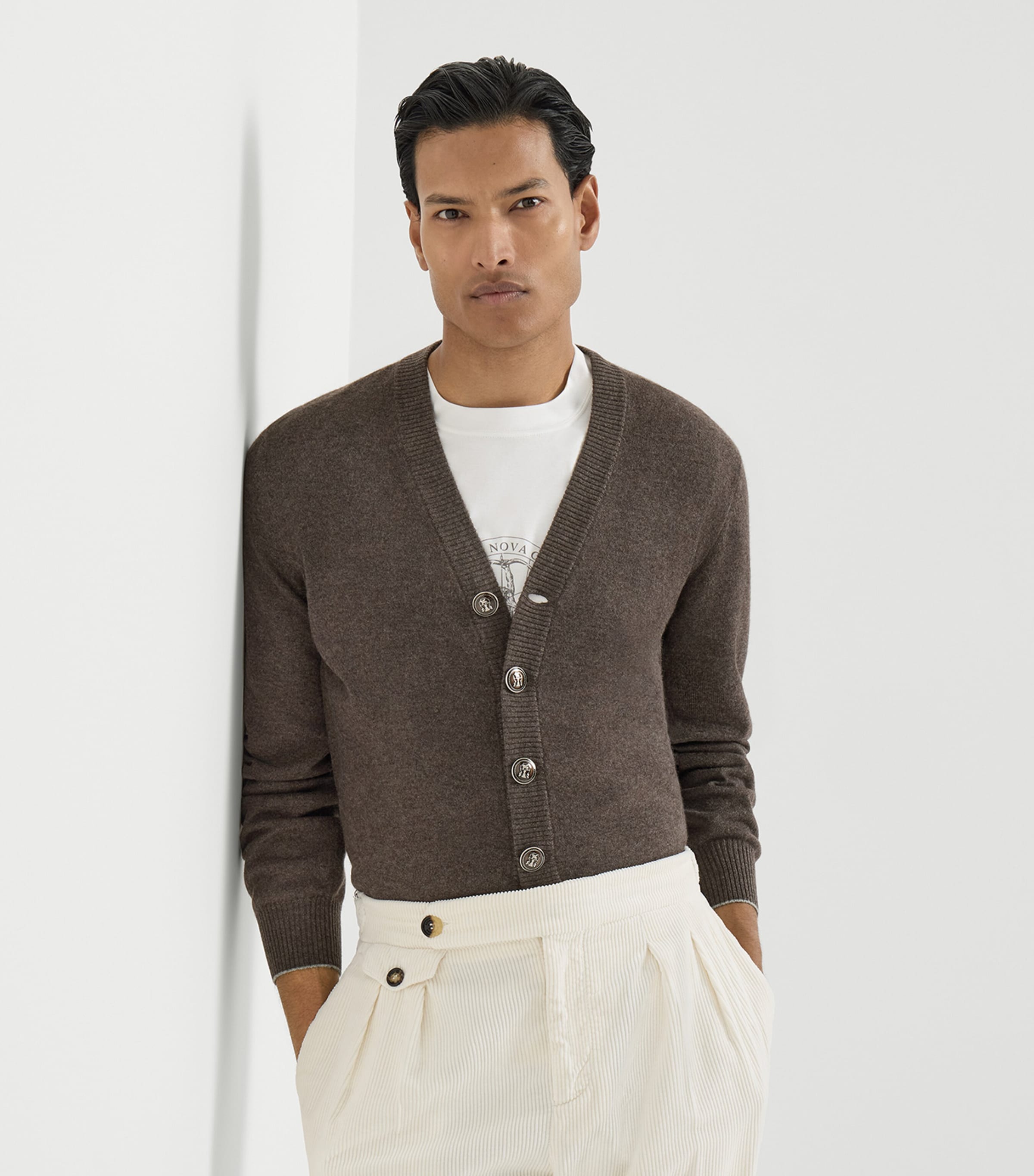 Brunello Cucinelli Mens Cashmere V-Neck Cardigan Image 4