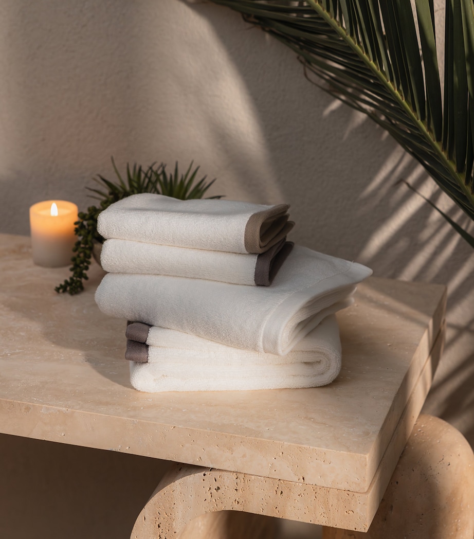 Organic Cotton Vesta Guest Towel (30cm x 40cm) WHITE/VAPOUR Image 2