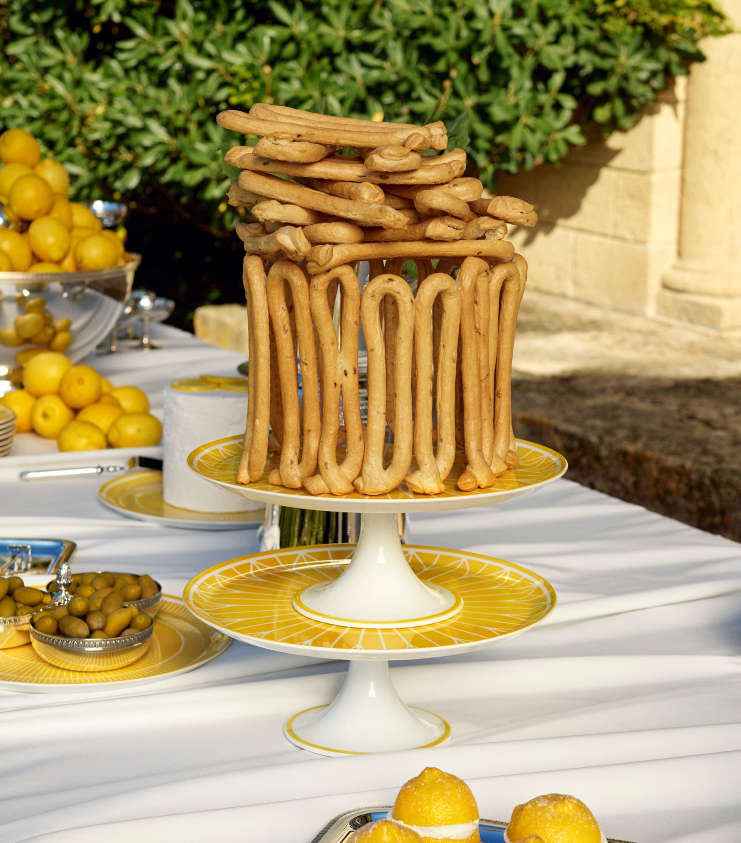 Christofle Porcelain Malmaison Riviera Cake Stand (32cm) White/yellow Image 2