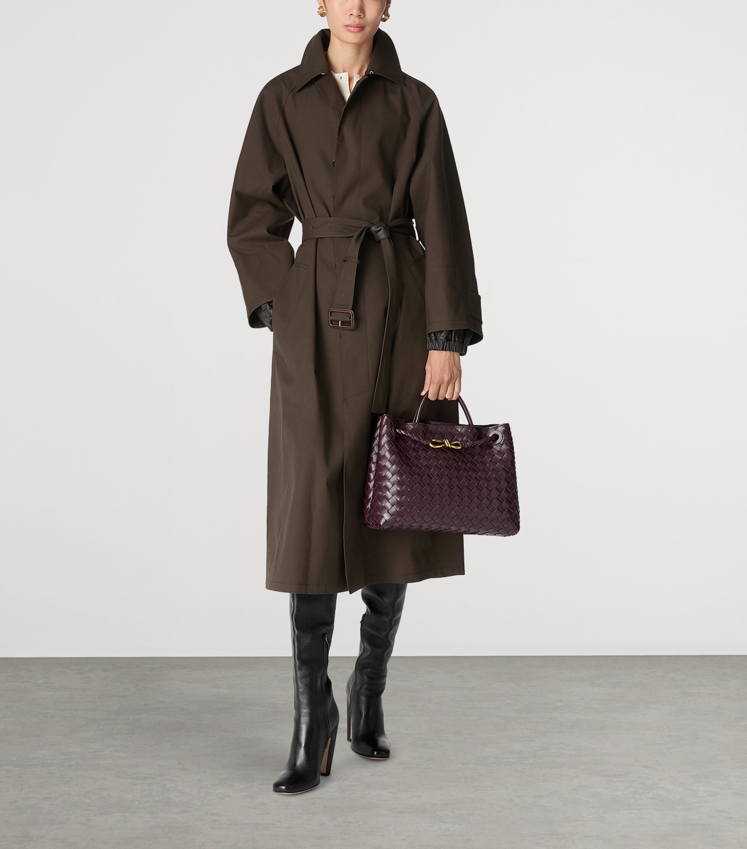 Small Intrecciato Leather Andiamo Top-Handle Bag 2265 Image 6