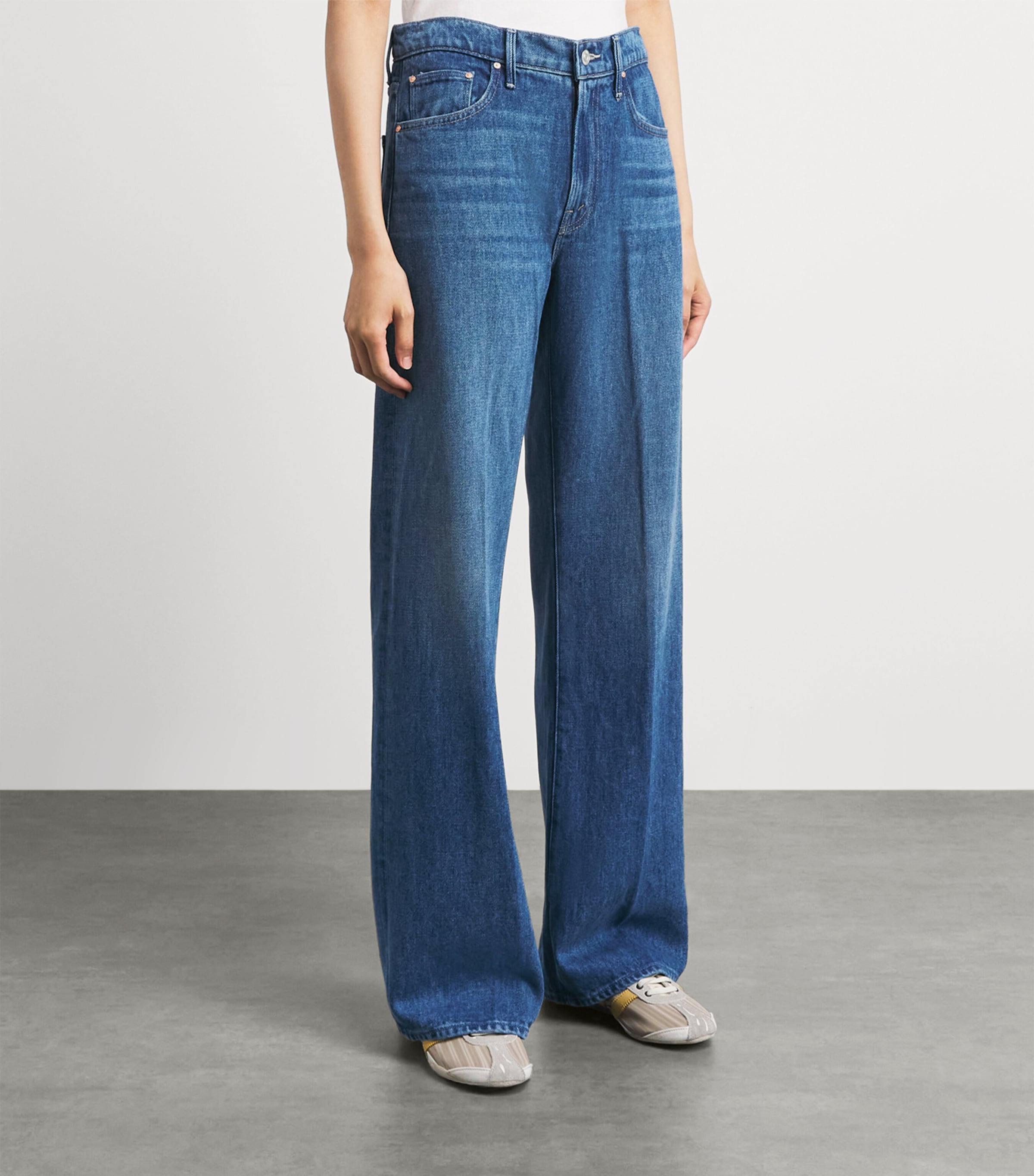 MOTHER Womens The Lasso Sneak Barrel Jeans Breaking New Ground Image 4