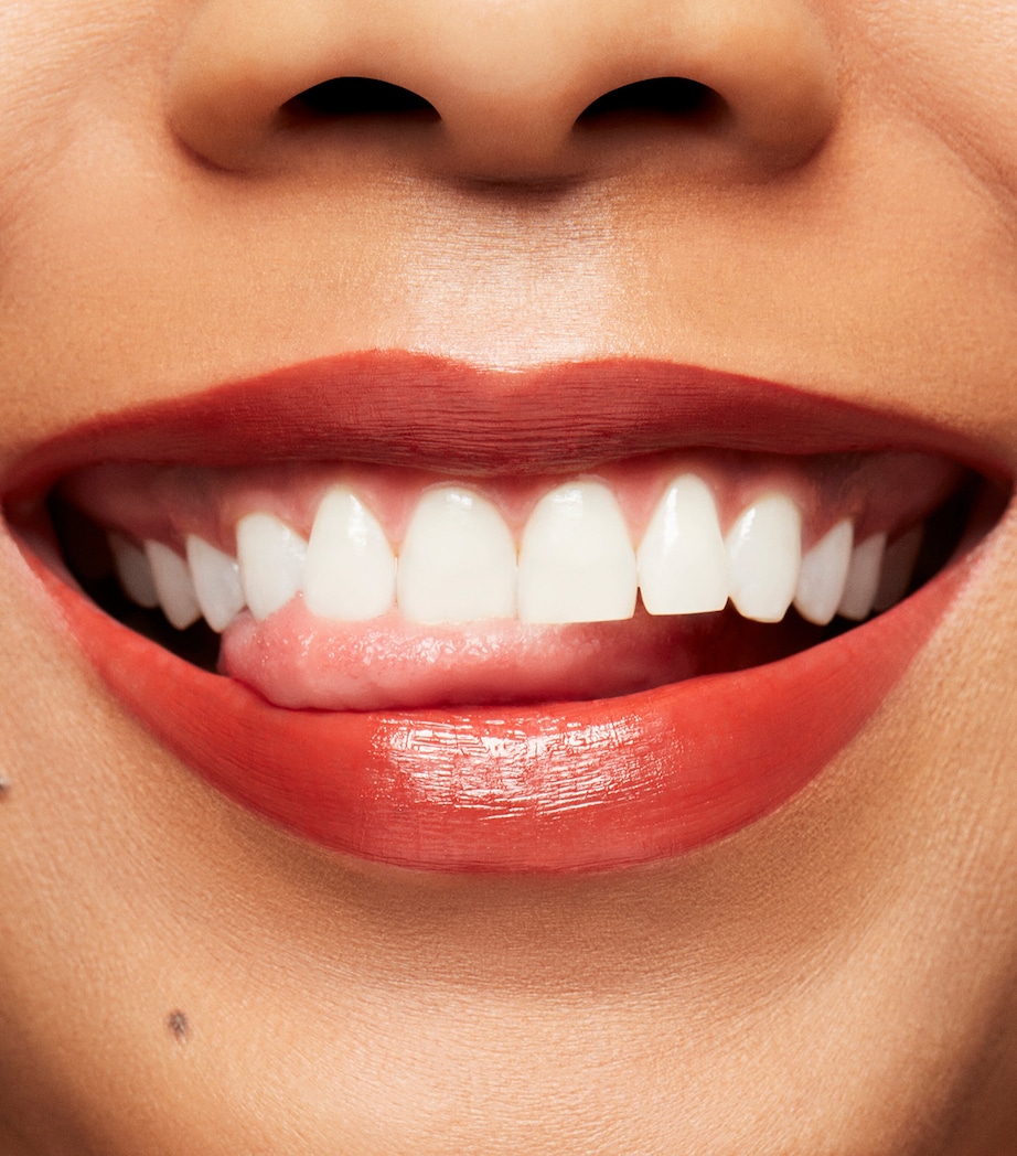 Lustreglass Lipstick CHILI POPPER Image 4